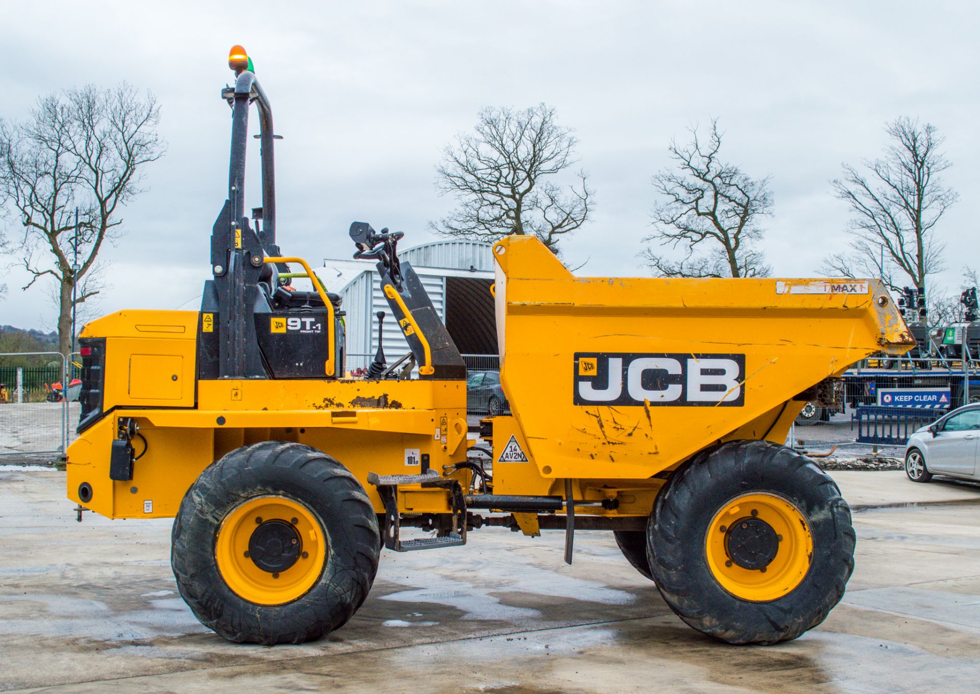 JCB 9T-1 9 tonne straight skip dumper  Year: 2018 S/N: J2561867 Recorded Hours: 1404 - Image 8 of 23