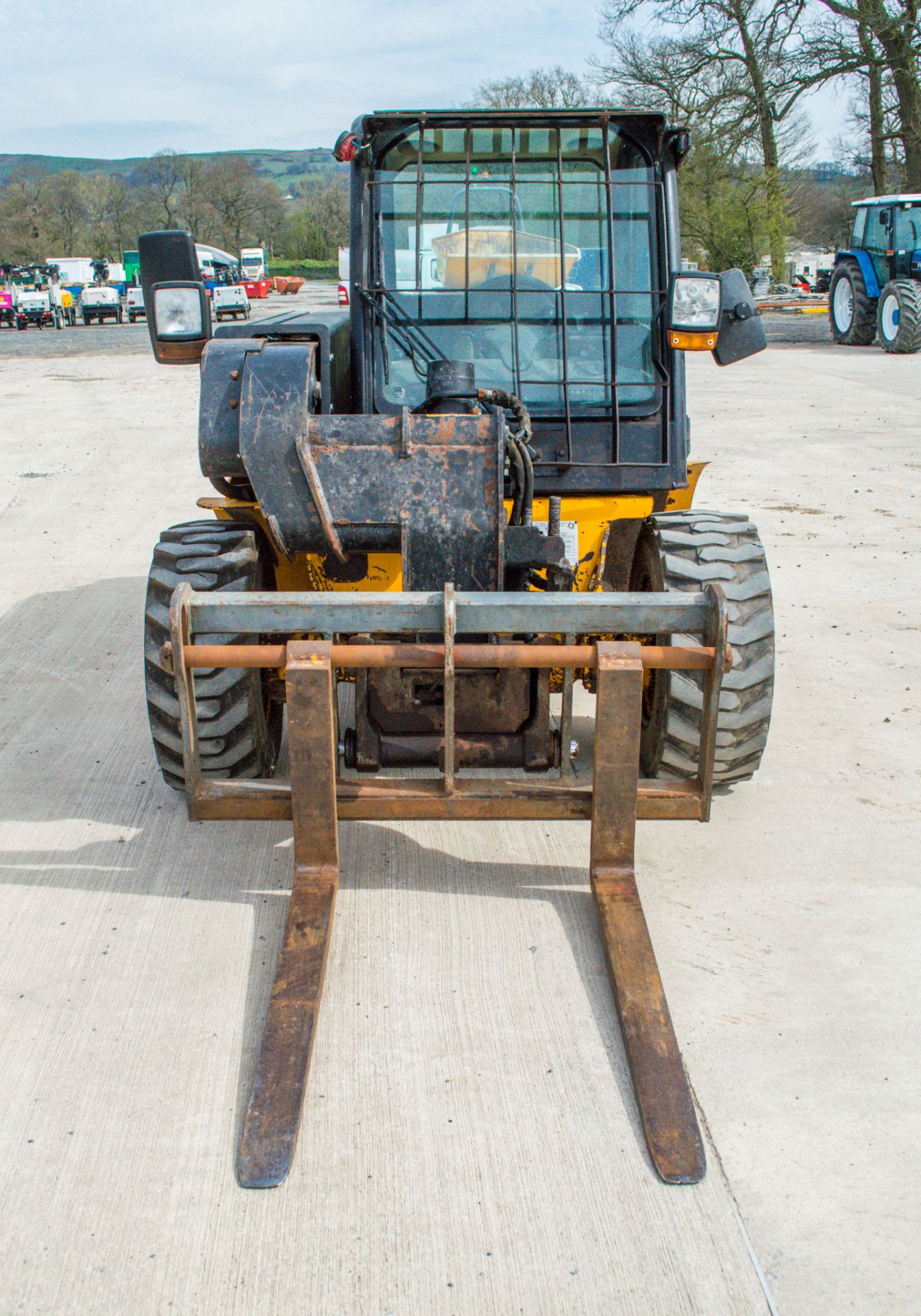 JCB 520-40 4 metre telescopic handler  Year: 2006  S/N: 1013517 Recorded Hours: Clock broken ** - Image 5 of 23