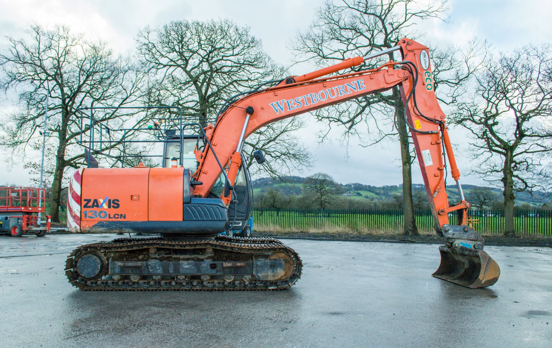Hitachi ZX 130 LCN  13 tonne steel tracked excavator Year: 2013 S/N: 090663 Recorded Hours: 10,045 - Image 7 of 25