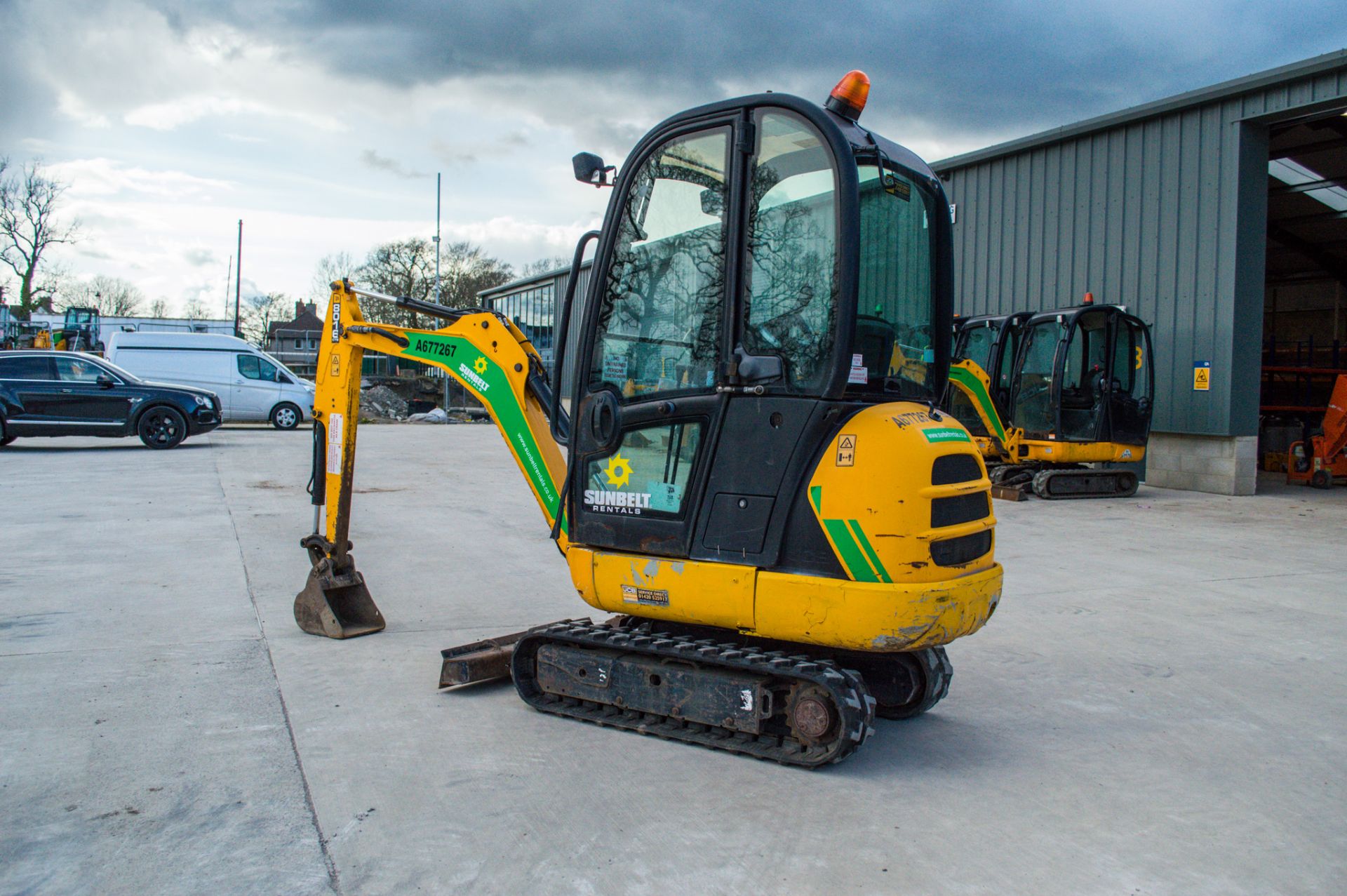 JCB 8016 CTS 1.6 tonne rubber tracked mini excavator Year: 2015 S/N: 071766 Recorded Hours: 1956 - Image 4 of 21