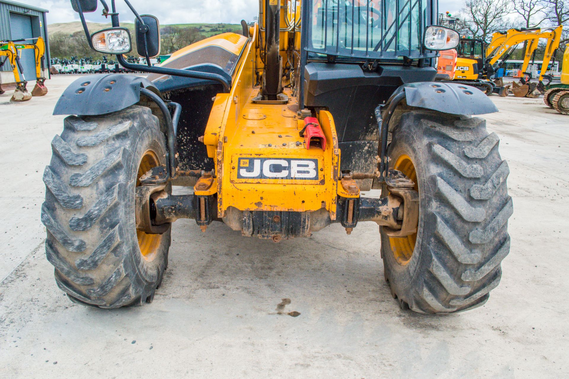 JCB 535-95 9.5 metre telescopic handler Year: 2017  S/N: 565323 Recorded Hours: 2960 c/w rear camera - Image 15 of 27