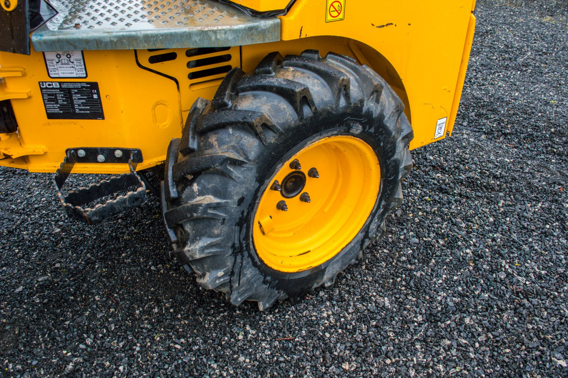 JCB 1T-2  1 tonne hi-tip dumper Year: 2019 S/N: 2915756 Recorded Hours: 368 - Image 10 of 20