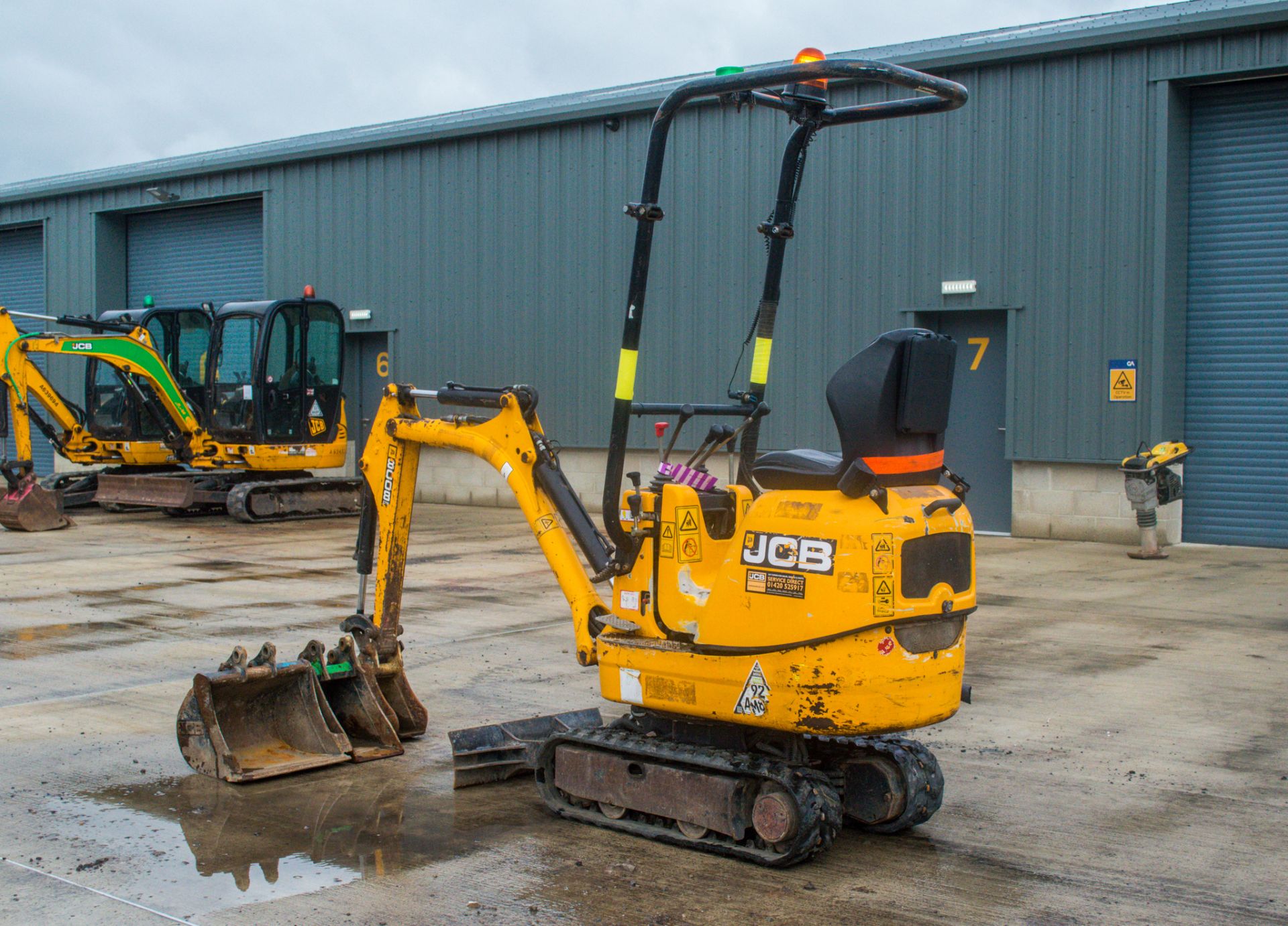 JCB 8008 CTS 0.8 tonne rubber tracked micro excavator  Year: 2015 S/N: 2410908 Recorded Hours: - Image 4 of 20