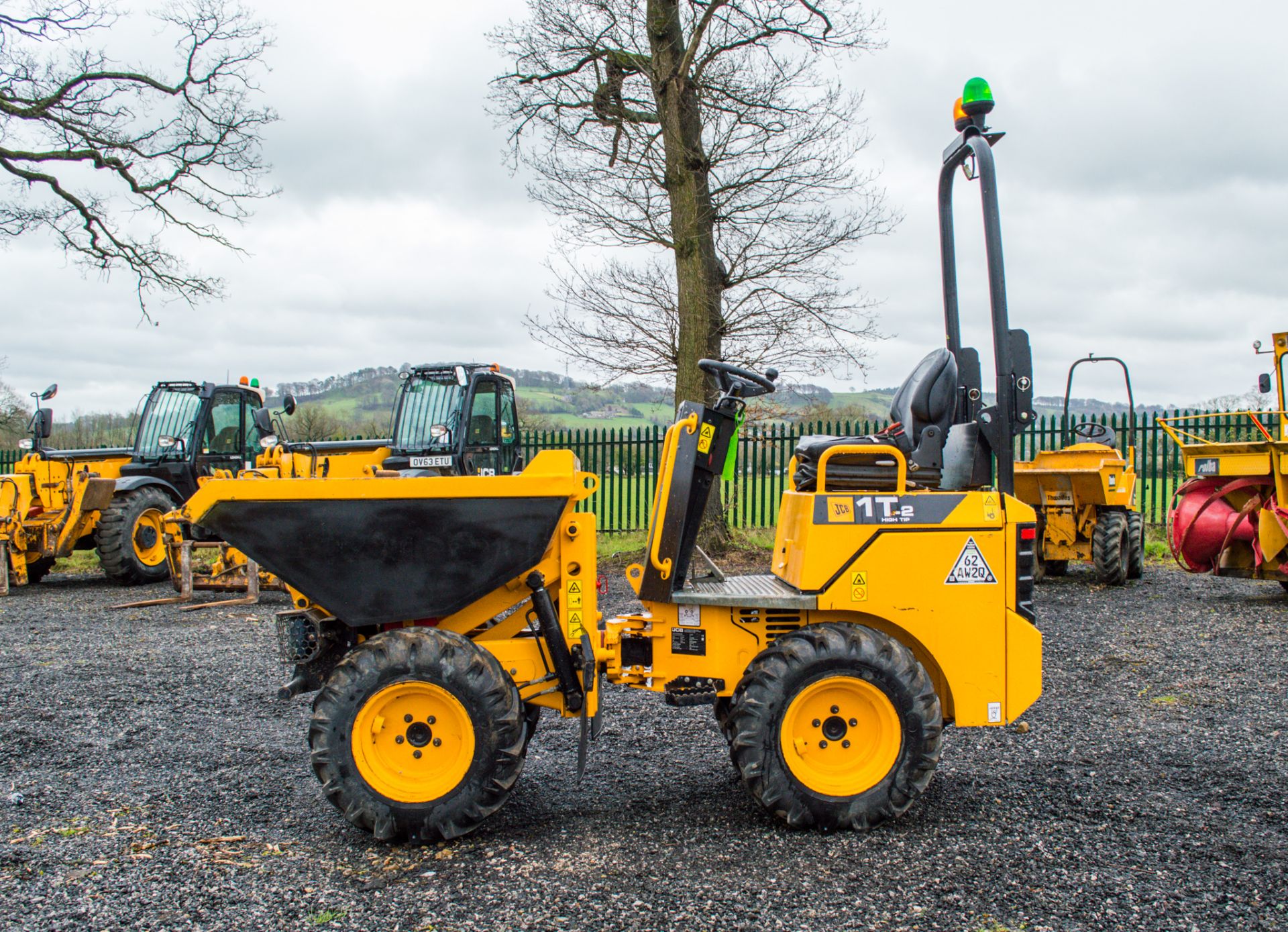 JCB 1T-2  1 tonne hi-tip dumper Year: 2019 S/N: 2915756 Recorded Hours: 368 - Image 8 of 20