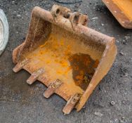 1.5 ft digger bucket