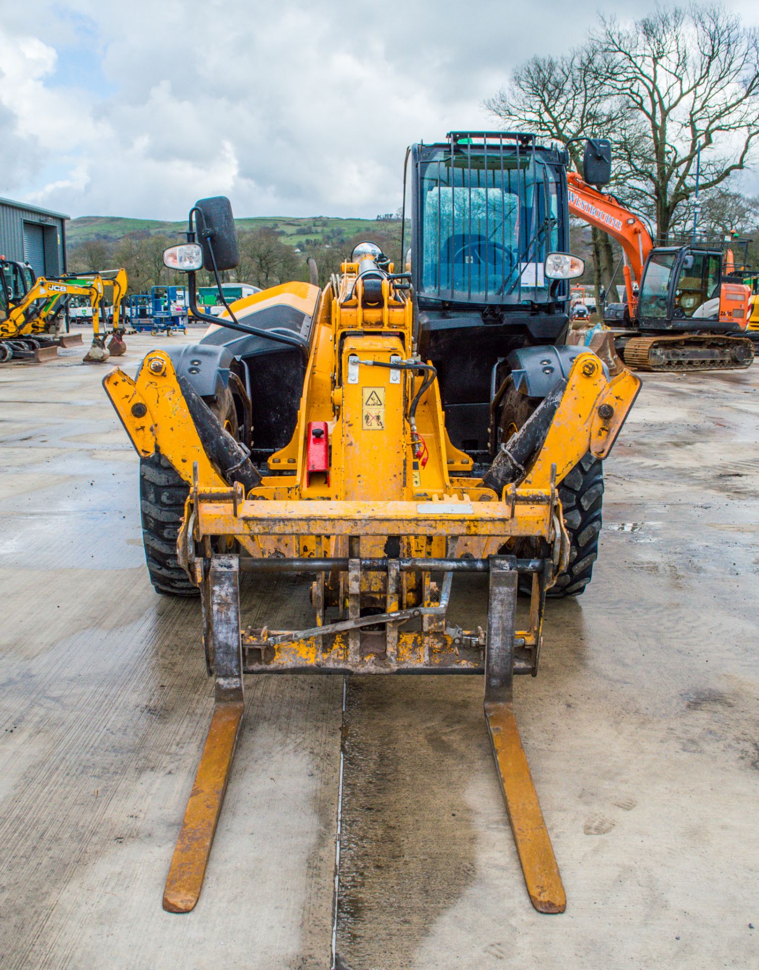 JCB 535-125 Hi - Viz 12.5 metre telescopic handler - Image 8 of 25