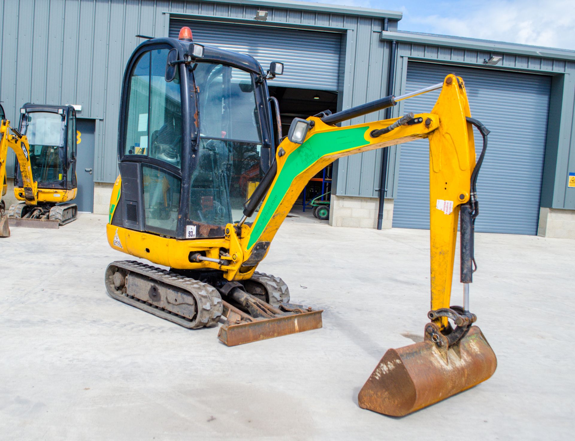 JCB 8018 1.8 tonne rubber tracked mini excavator Year: 2015 S/N: 233560 Recorded Hours: 2597 - Image 2 of 21