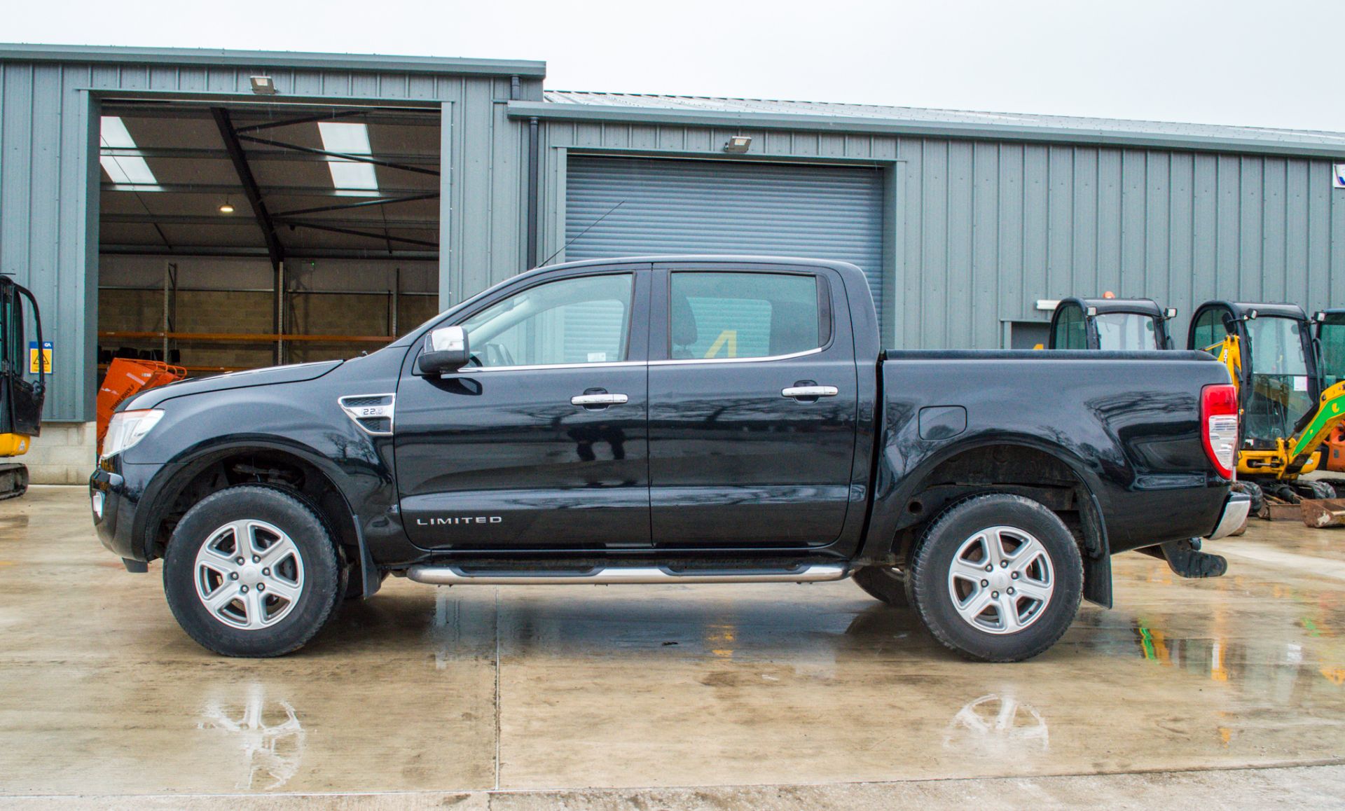 Ford Ranger 2.2 TDCI 150 Limited 4wd automatic double cab pick up - Image 13 of 28