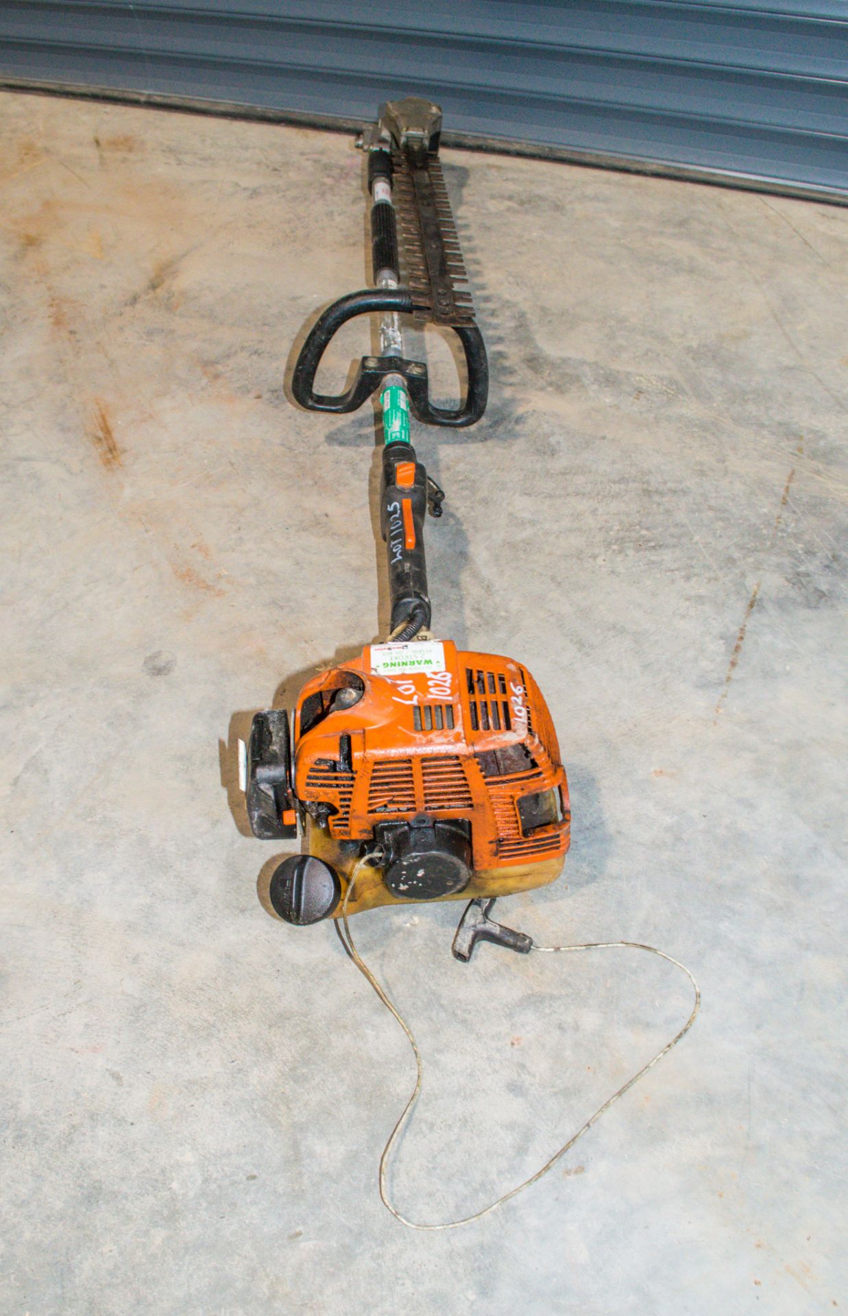 Stihl petrol driven long reach hedge cutter ** Pull cord loose ** 2160015 - Image 2 of 2