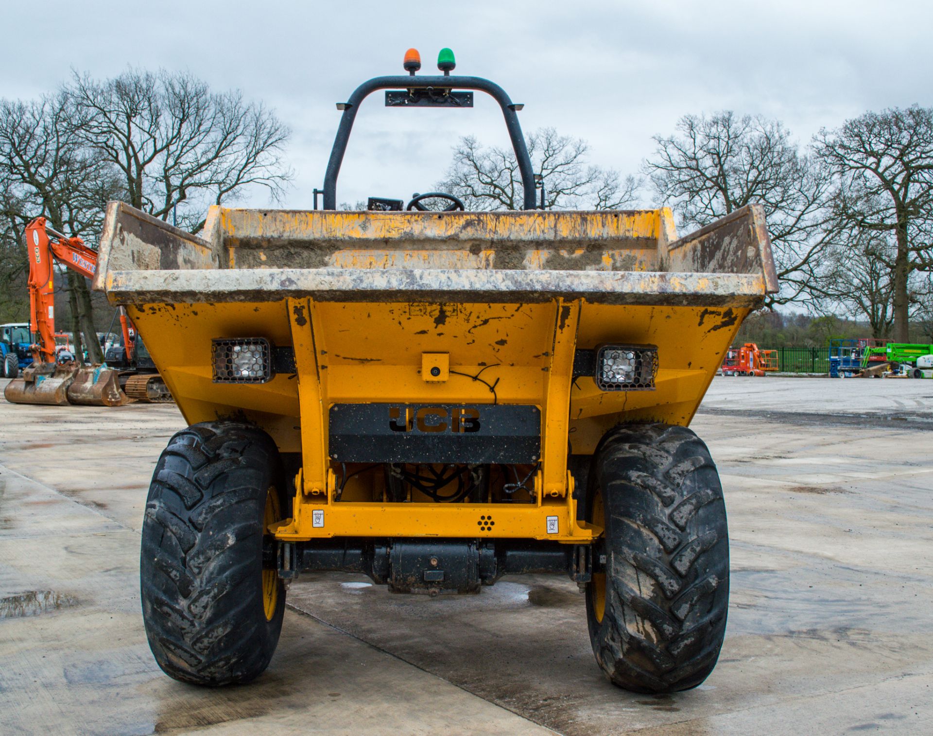 JCB 9T-1 9 tonne straight skip dumper  Year: 2018 S/N: J2561867 Recorded Hours: 1404 - Image 5 of 23