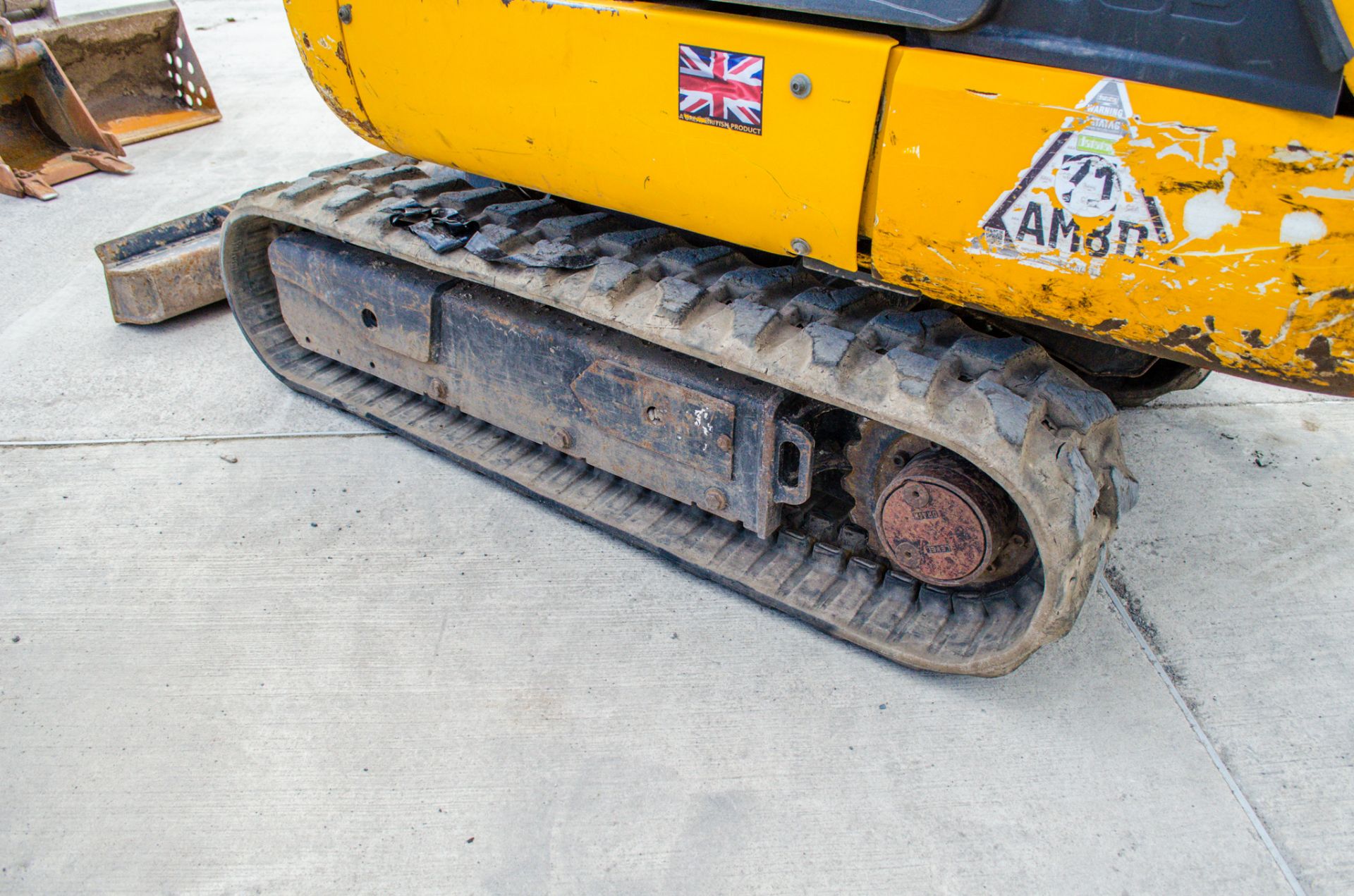 JCB 8014 CTS 1.4 tonne rubber tracked mini excavator Year: 2015 S/N: 70995 Recorded Hours: 1812 - Image 10 of 22