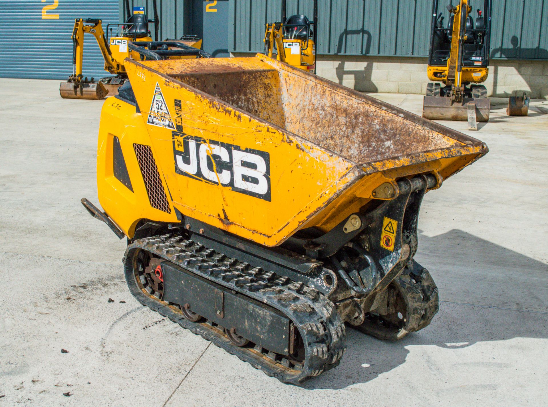 JCB HTD-5 Dumpster 500kg diesel driven rubber tracked walk behind hi-tip dumper Year: 2017 S/N: - Image 2 of 15