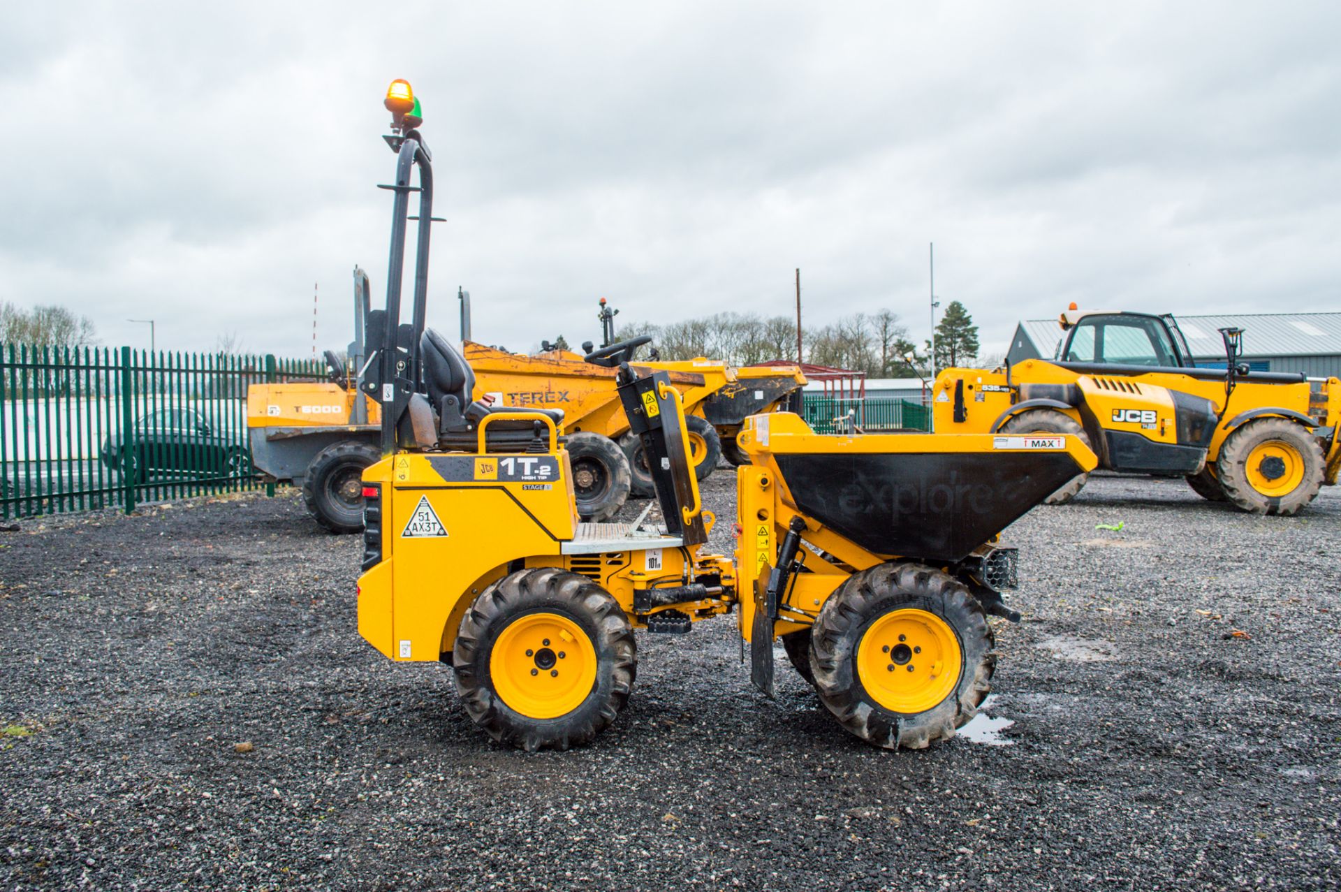 JCB 1T-2  1 tonne hi-tip dumper Year: 2019 S/N: 2915758 Recorded Hours: 272 - Image 7 of 20