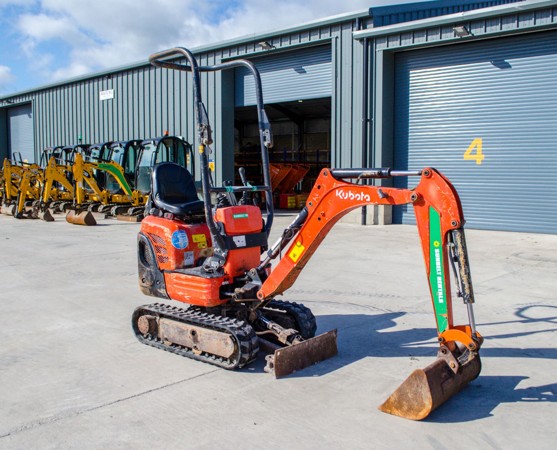 Kubota K008-3 0.8 tonne rubber tracked micro excavator Year: 2016 S/N: 28216 Recorded Hours: 1436 - Image 2 of 18