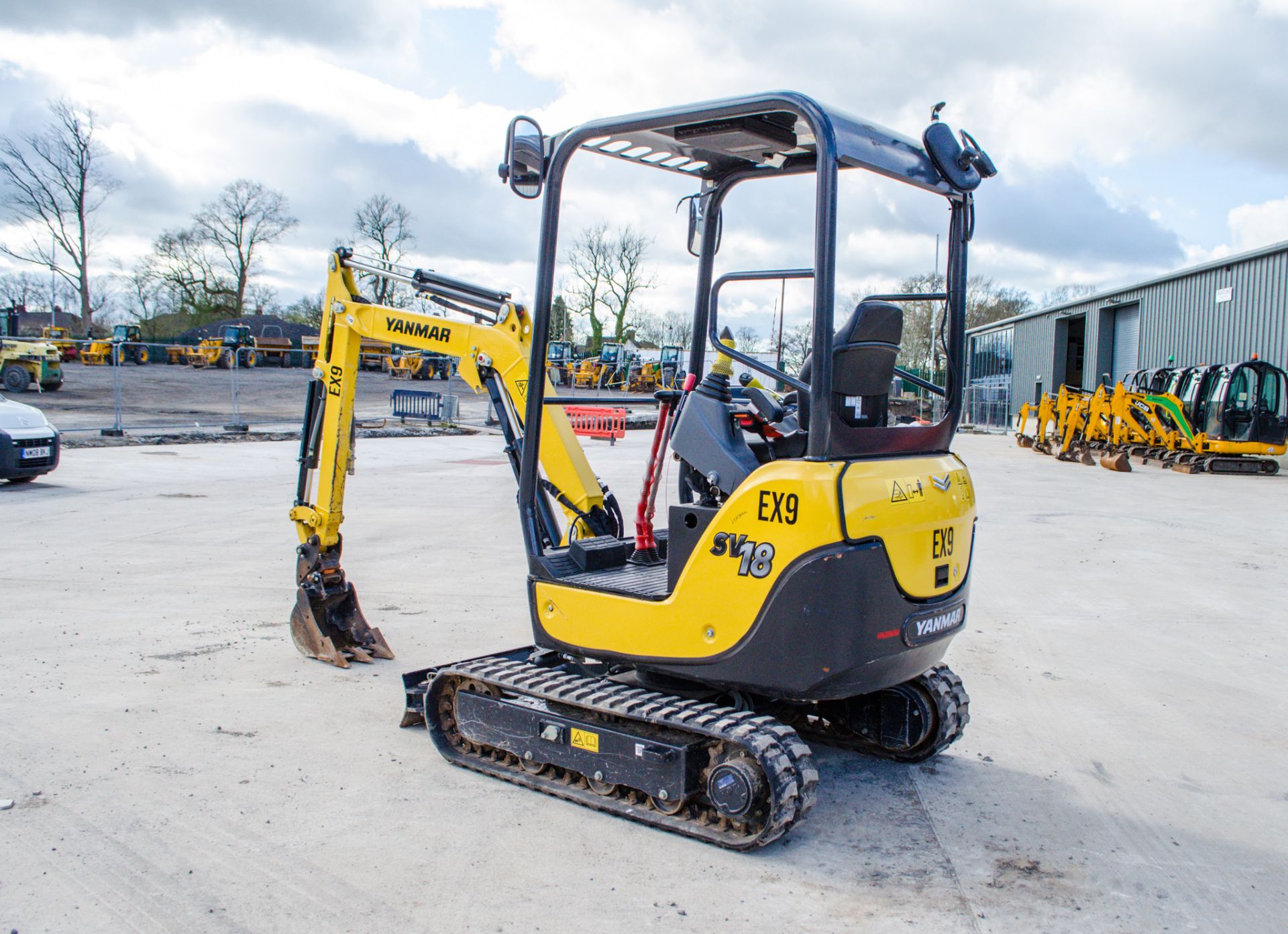 Yanmar SV18 1.8 tonne rubber tracked mini excavator  Year: 2021 S/N: BV15069 Recorded Hours: 107 - Image 4 of 20