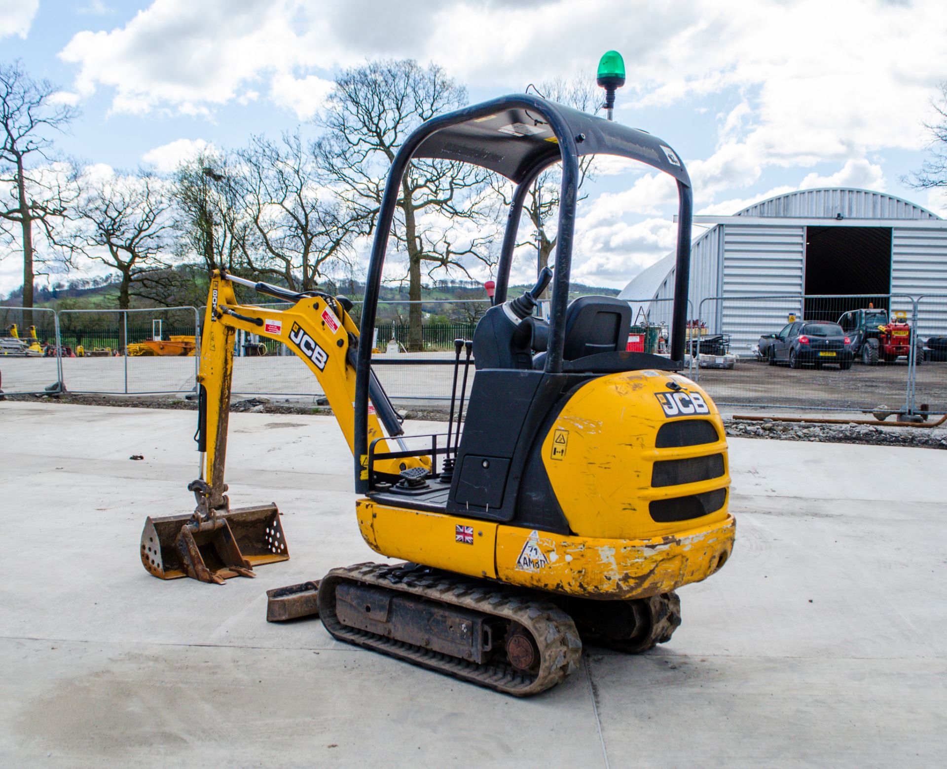 JCB 8014 CTS 1.4 tonne rubber tracked mini excavator Year: 2015 S/N: 70995 Recorded Hours: 1812 - Image 4 of 22