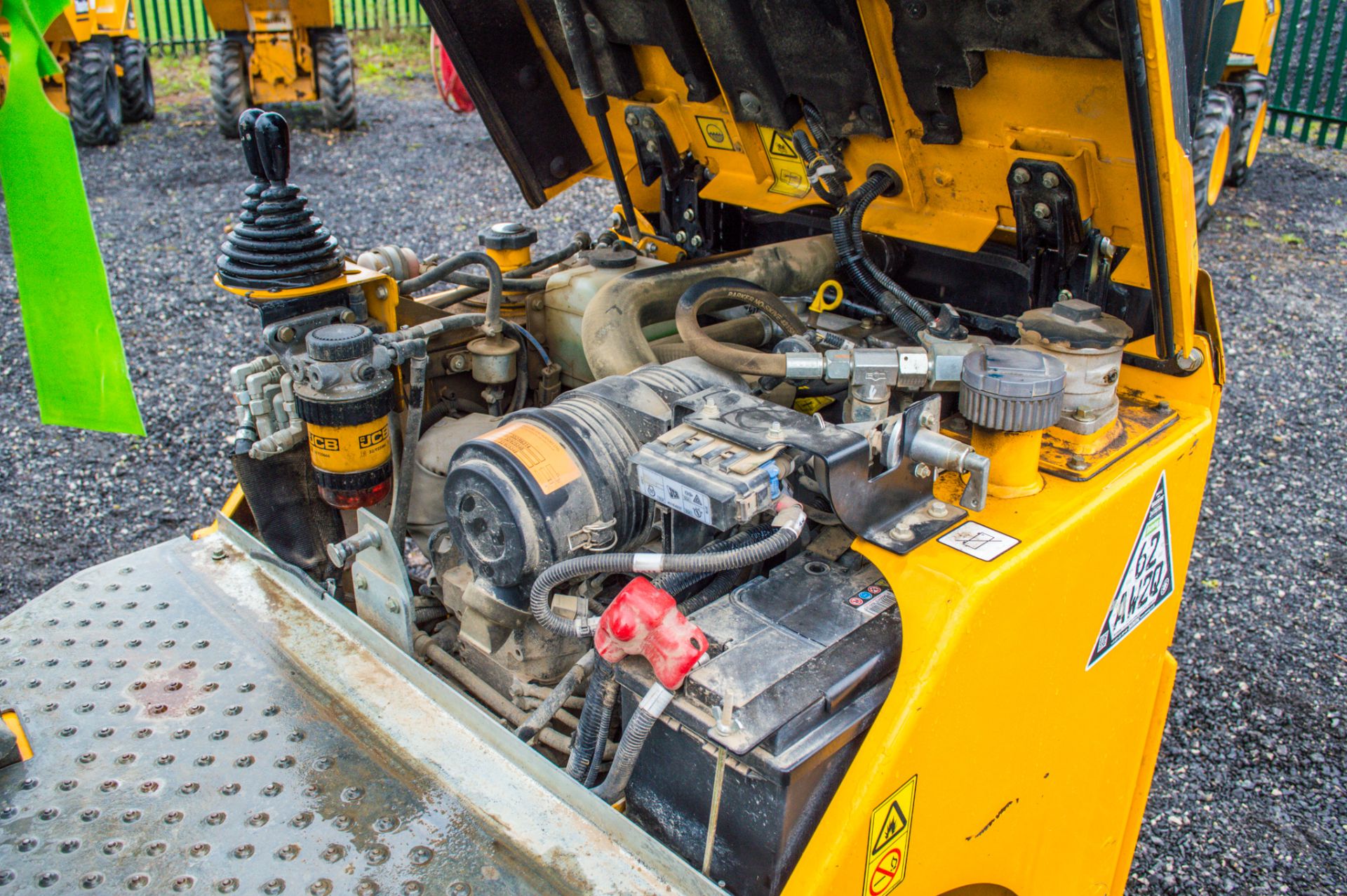 JCB 1T-2  1 tonne hi-tip dumper Year: 2019 S/N: 2915756 Recorded Hours: 368 - Image 16 of 20