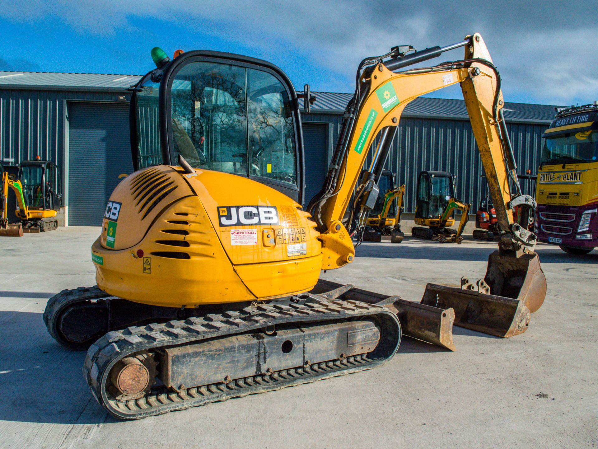 JCB 8055 RTS 5.5 tonne rubber tracked midi excavator Year: 2013 S/N: 60463 Recorded Hours: 3478 - Image 3 of 24