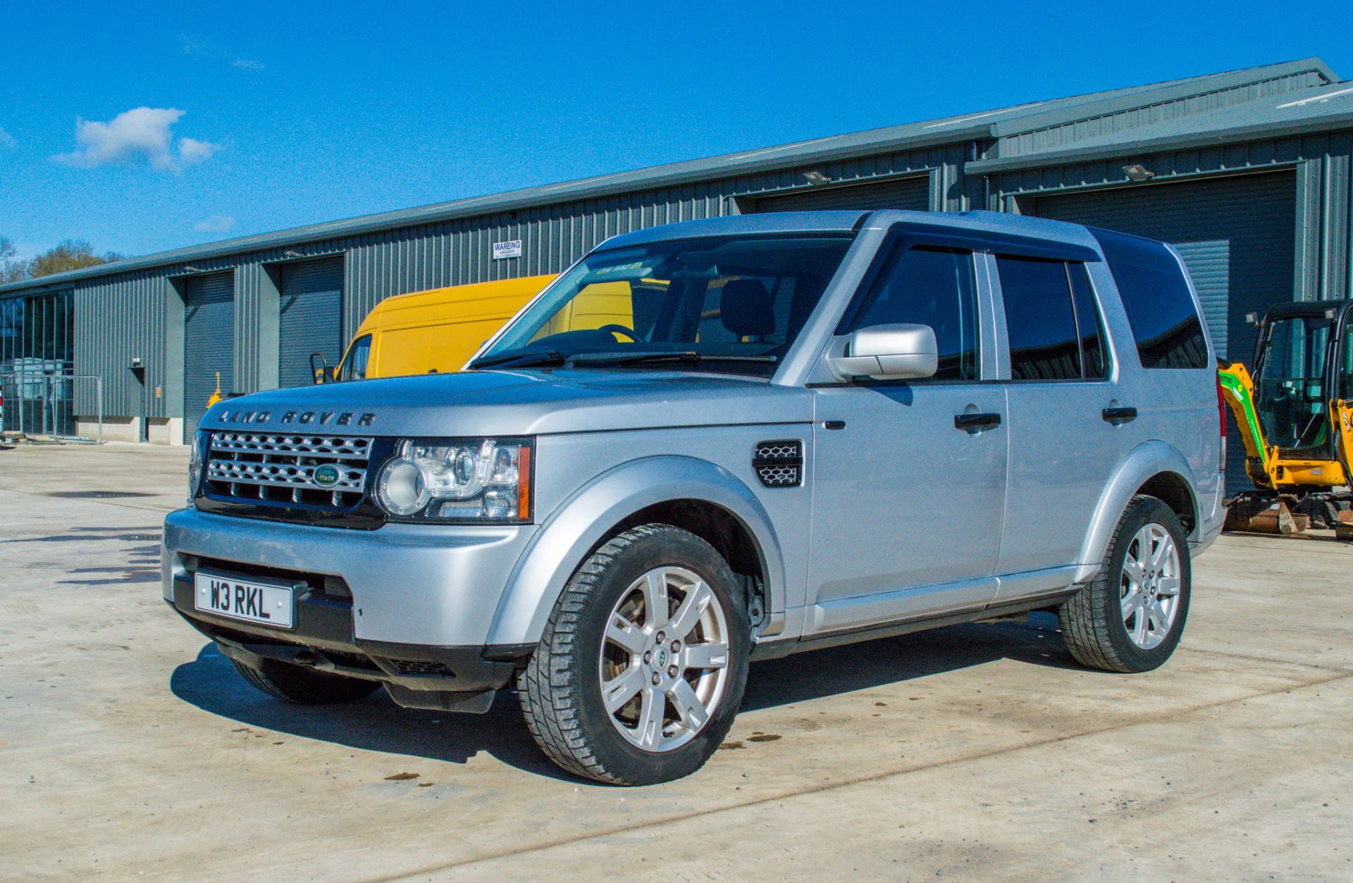 Land Rover Discovery 4 GS SDV6 3.0 diesel automatic estate car