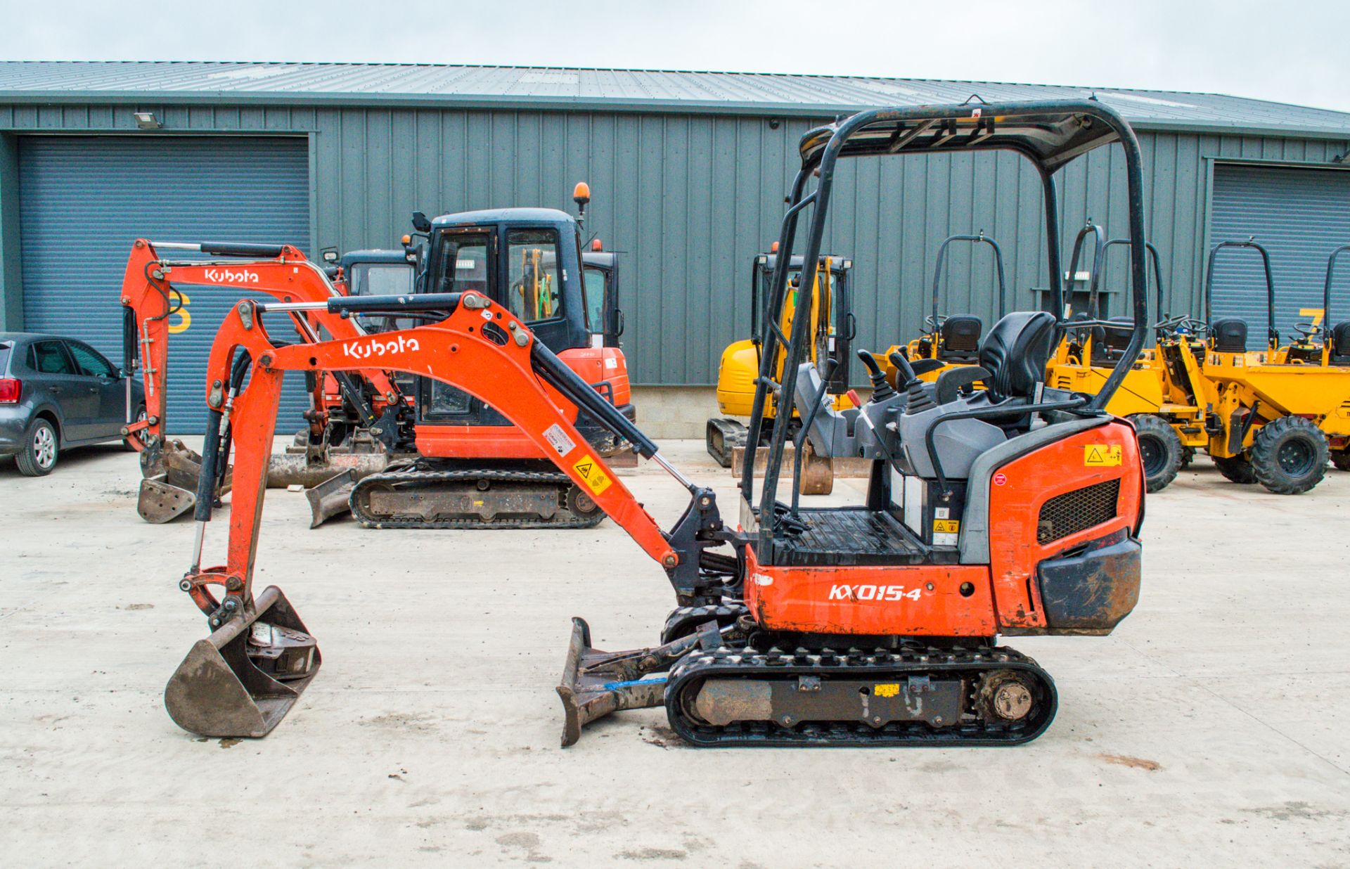 Kubota KX015-4 1.5 tonne rubber tracked mini excavator Year: 2015 S/N: 58351 Recorded Hour: 2561 - Image 8 of 21