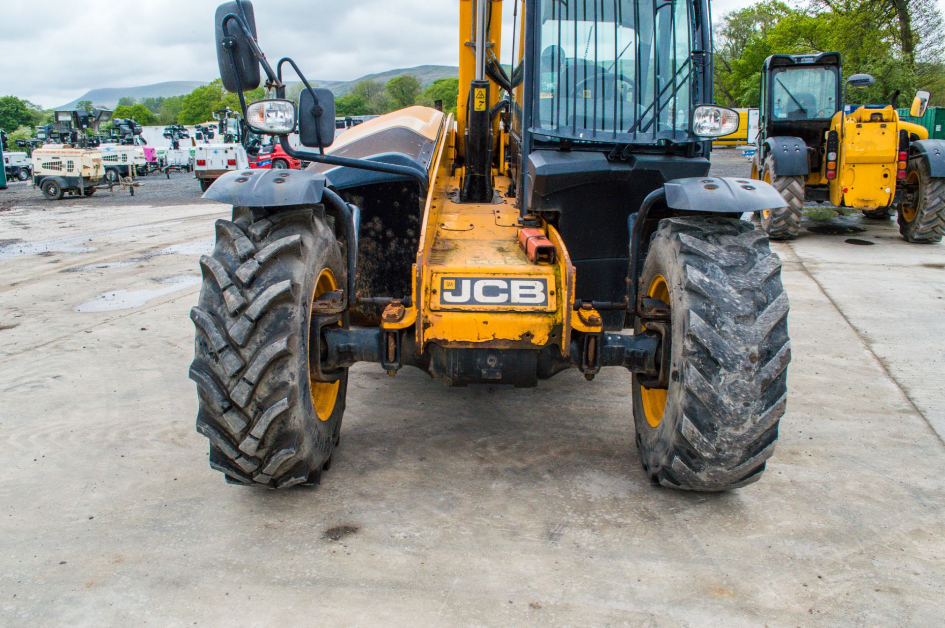 JCB 531-70 7 metre telescopic handler  Year: 2015  S/N: 2349726 Recorded Hours: 2144 A668951 - Image 15 of 25