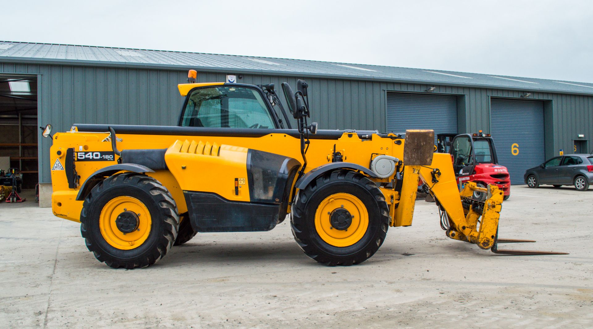 JCB 540-180 Hi-Viz 18 metre telescopic handler  Year: 2017 S/N: 2567523 Recorded Hours: 6703 c/w - Image 7 of 26