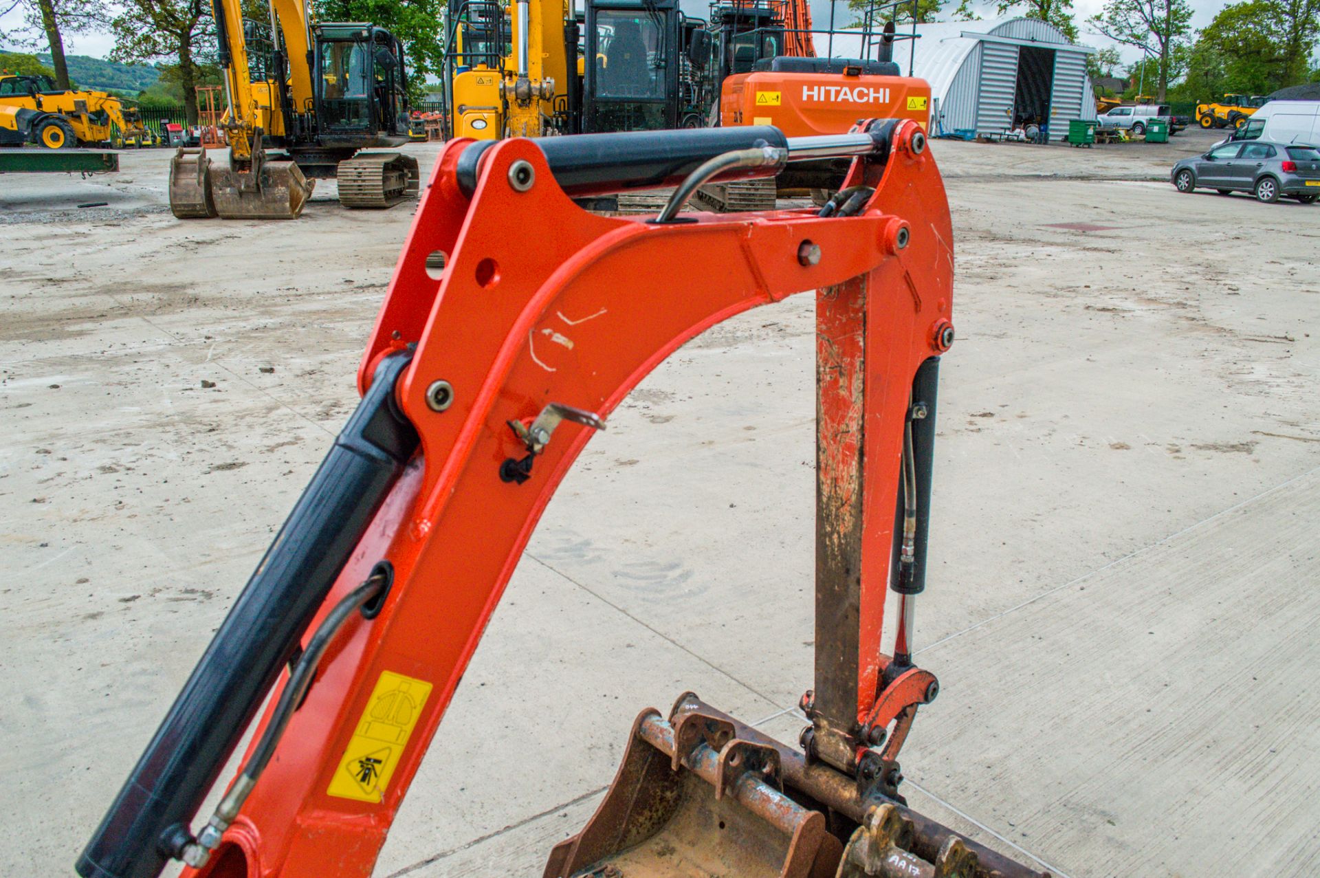 Kubota K008-3 0.8 tonne rubber tracked micro excavator Year: 2018 S/N: 31068 Recorded Hours: 1180 - Image 11 of 20