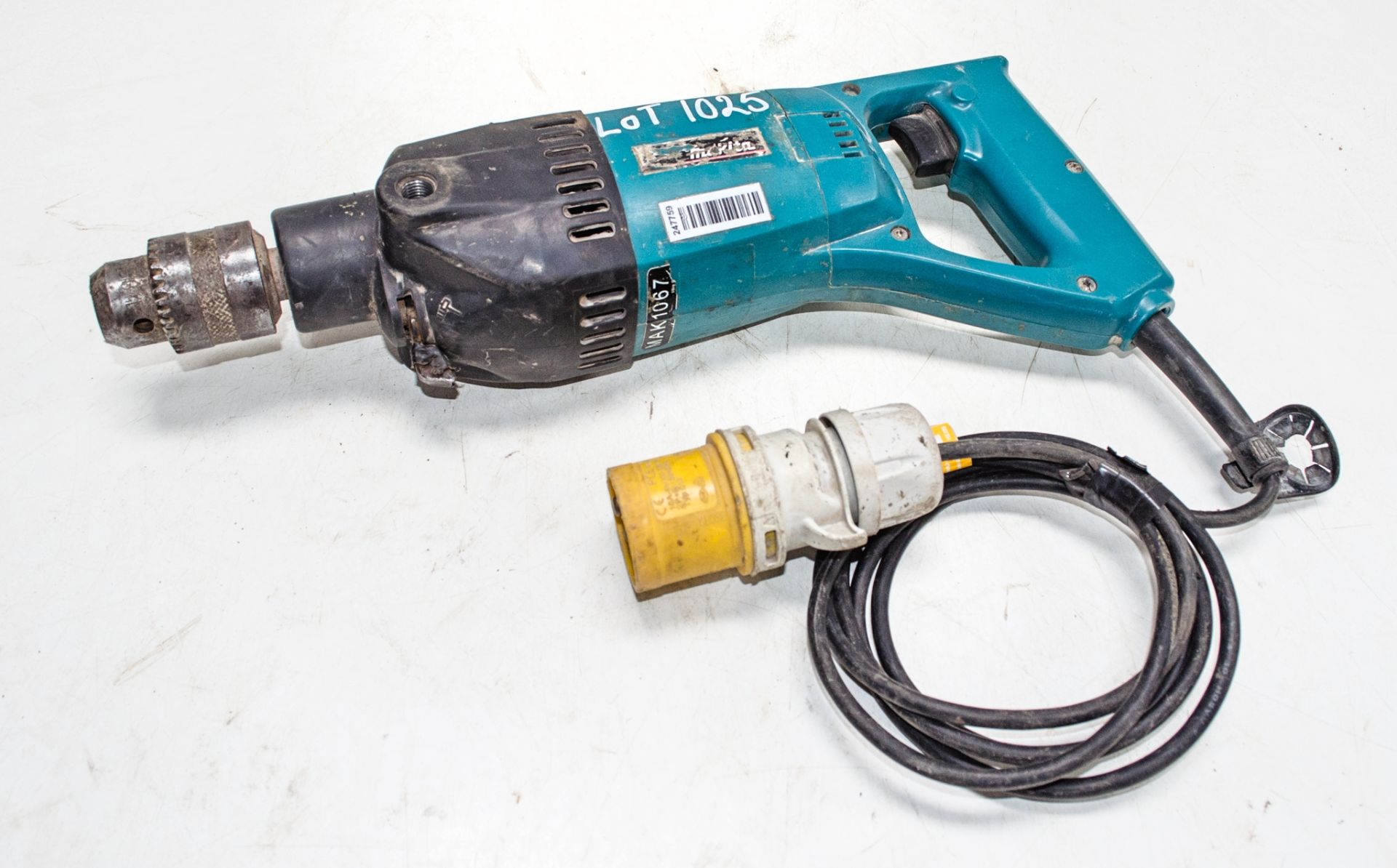 Makita 8406 110v hammer drill MAK1067