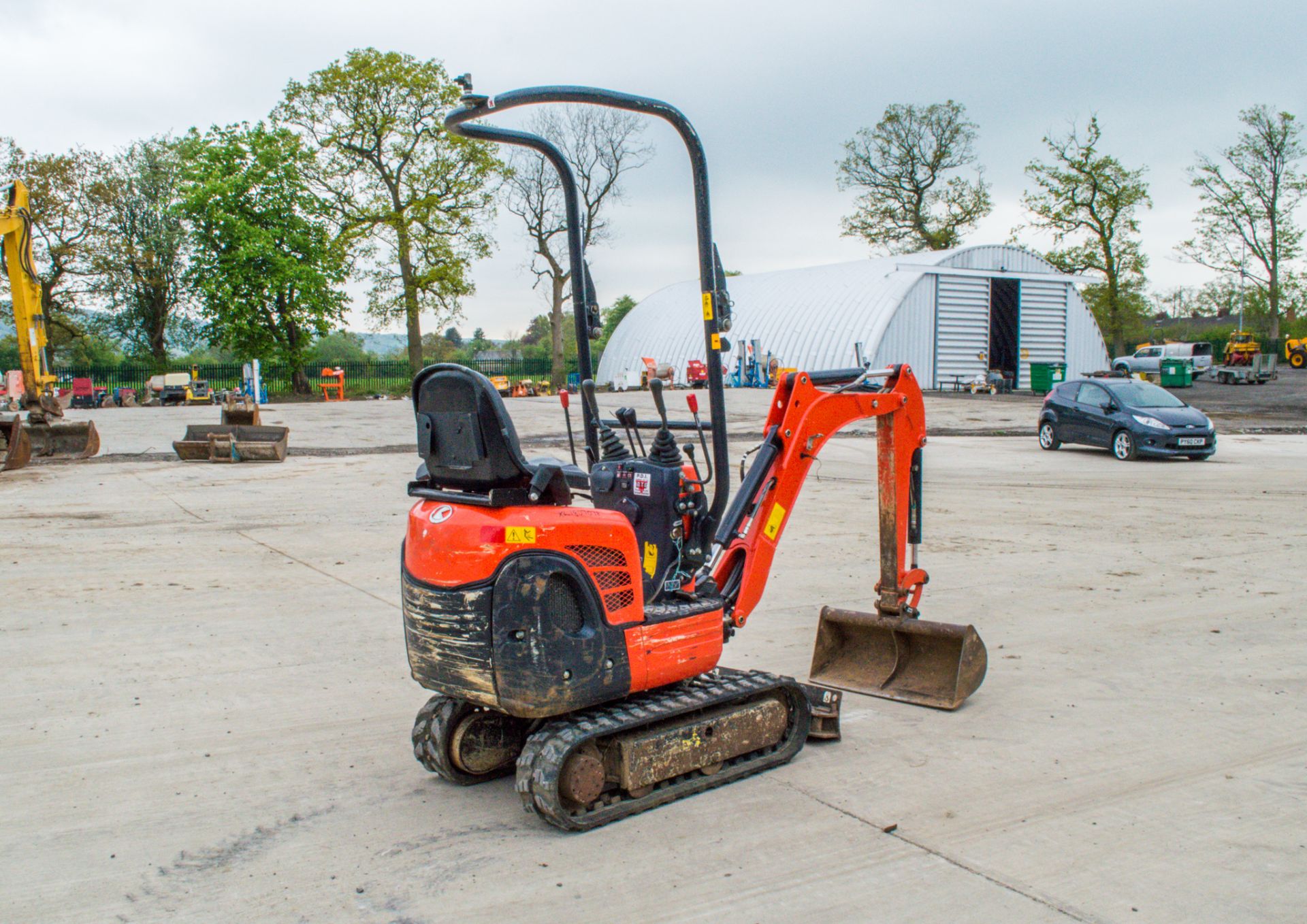 Kubota K008-3 0.8 tonne rubber tracked micro excavator Year: 2018 S/N: 31134 Recorded Hours: 623 - Image 3 of 20