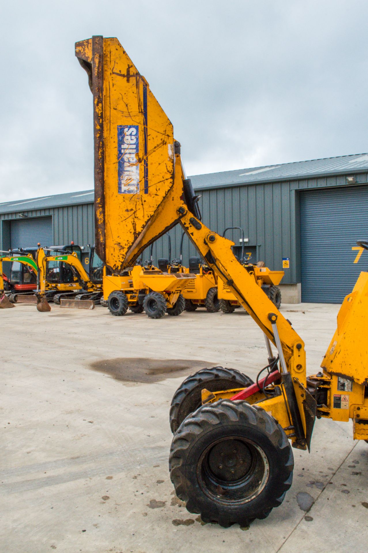 Thwaites 1 tonne hi-tip dumper Year: 2008 S/N: 4838 Recorded Hours: 1201 - Image 14 of 21