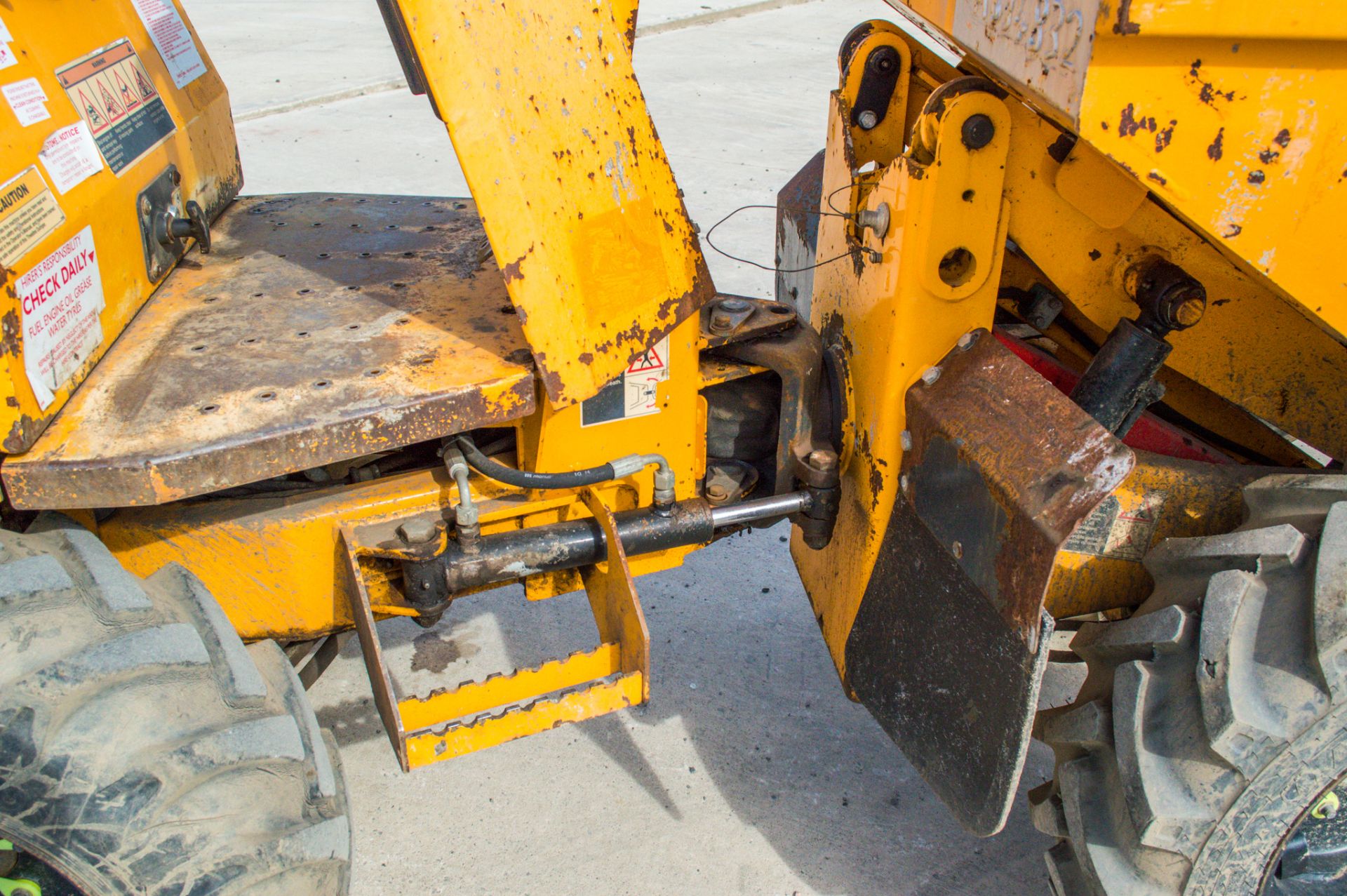 Thwaites 1 tonne hi-tip dumper Year: 2014 S/N: 17C7369 Recorded Hours: 1684 A634832 - Image 13 of 22