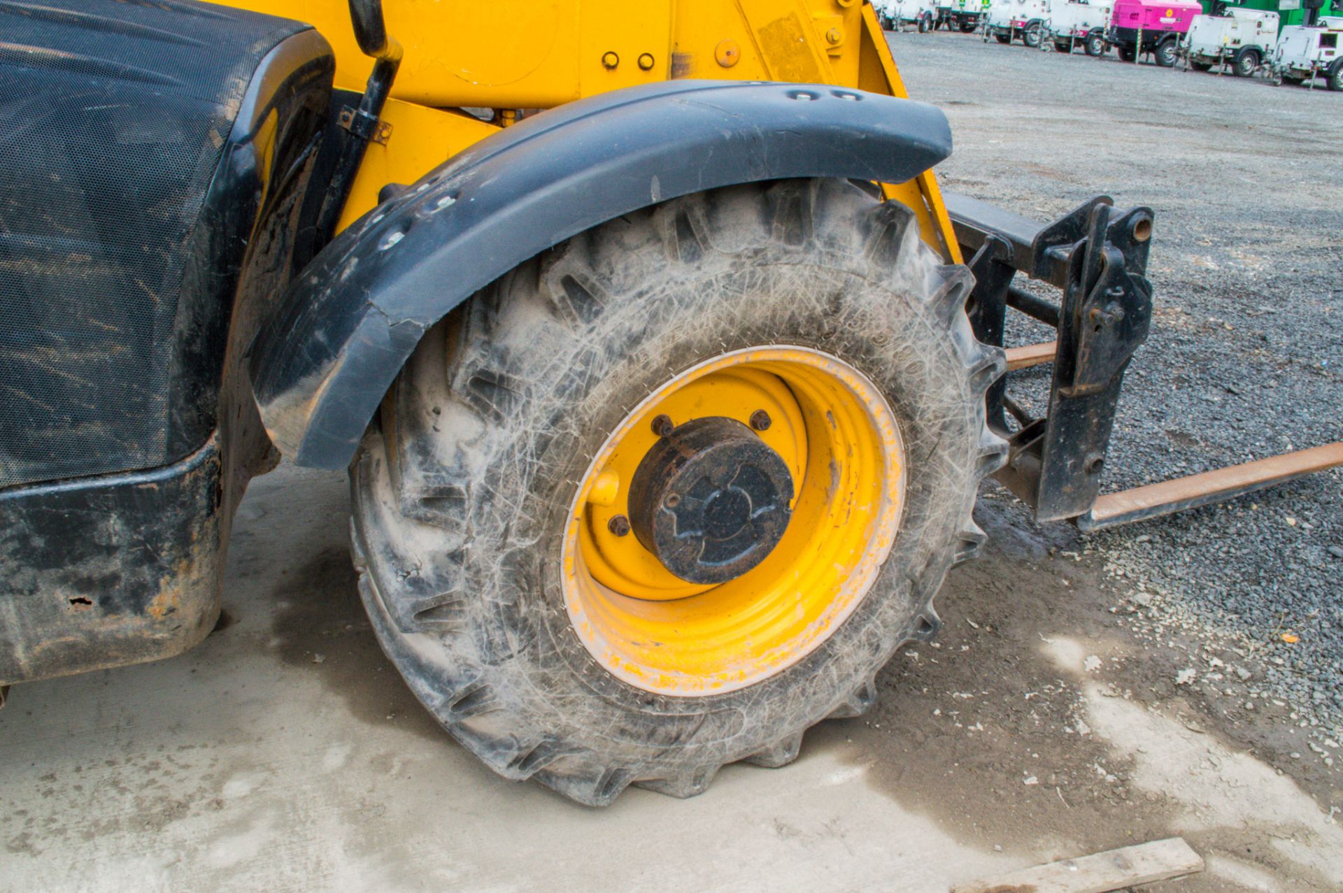 JCB 531-70 7 metre telescopic handler Year: 2008 S/N: 81425455 Recorded Hours: 4356 ** Turns over - Image 12 of 16