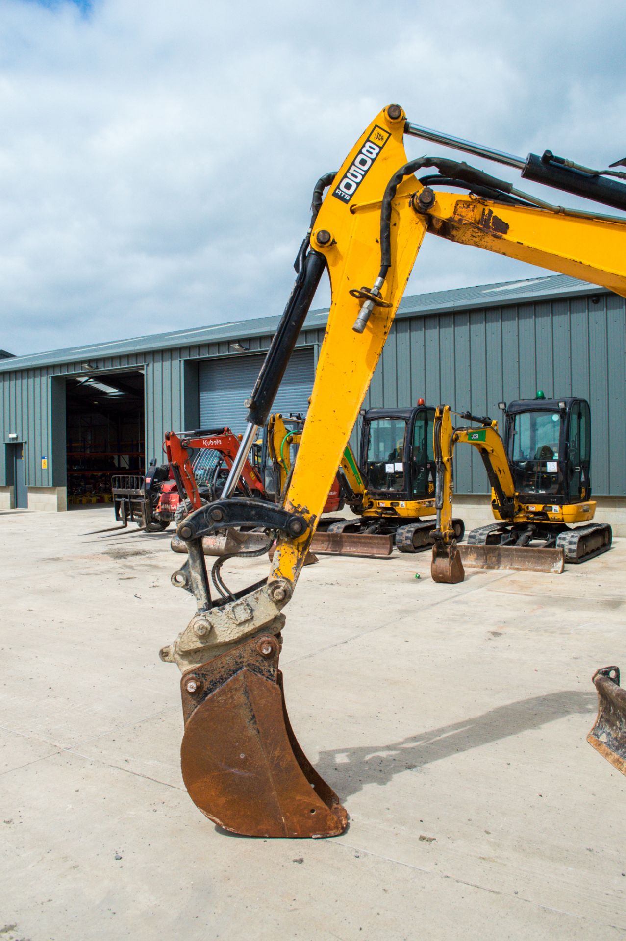 JCB 8050 RTS 5 tonne rubber tracked midi excavator  Year: 2013 S/N:01741891 Recorded Hours: 3151 - Image 12 of 25