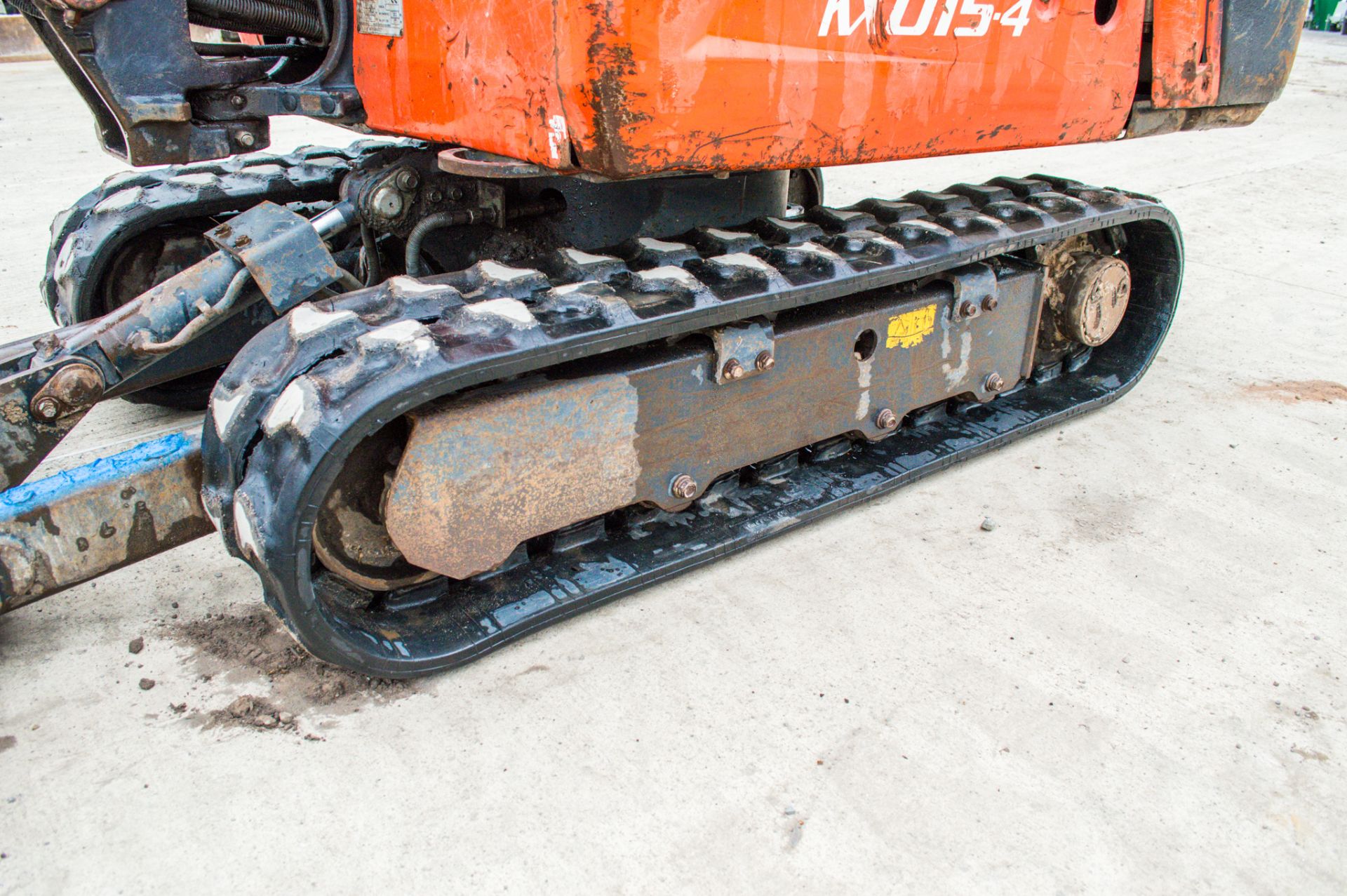 Kubota KX015-4 1.5 tonne rubber tracked mini excavator Year: 2015 S/N: 58351 Recorded Hour: 2561 - Image 9 of 21