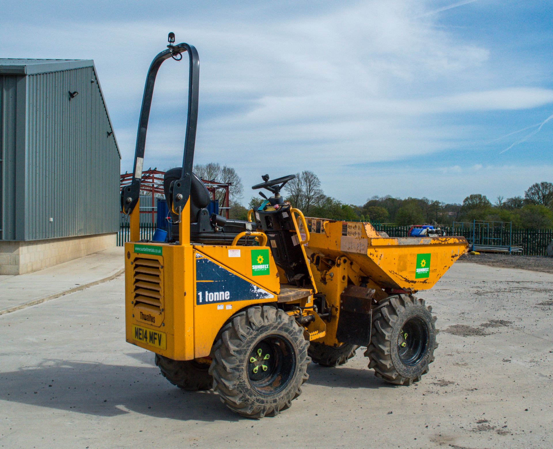 Thwaites 1 tonne hi-tip dumper Year: 2014 S/N: 17C7369 Recorded Hours: 1684 A634832 - Image 3 of 22