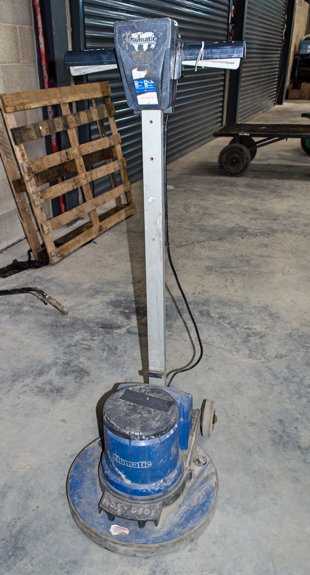 Numatic 240v floor cleaner