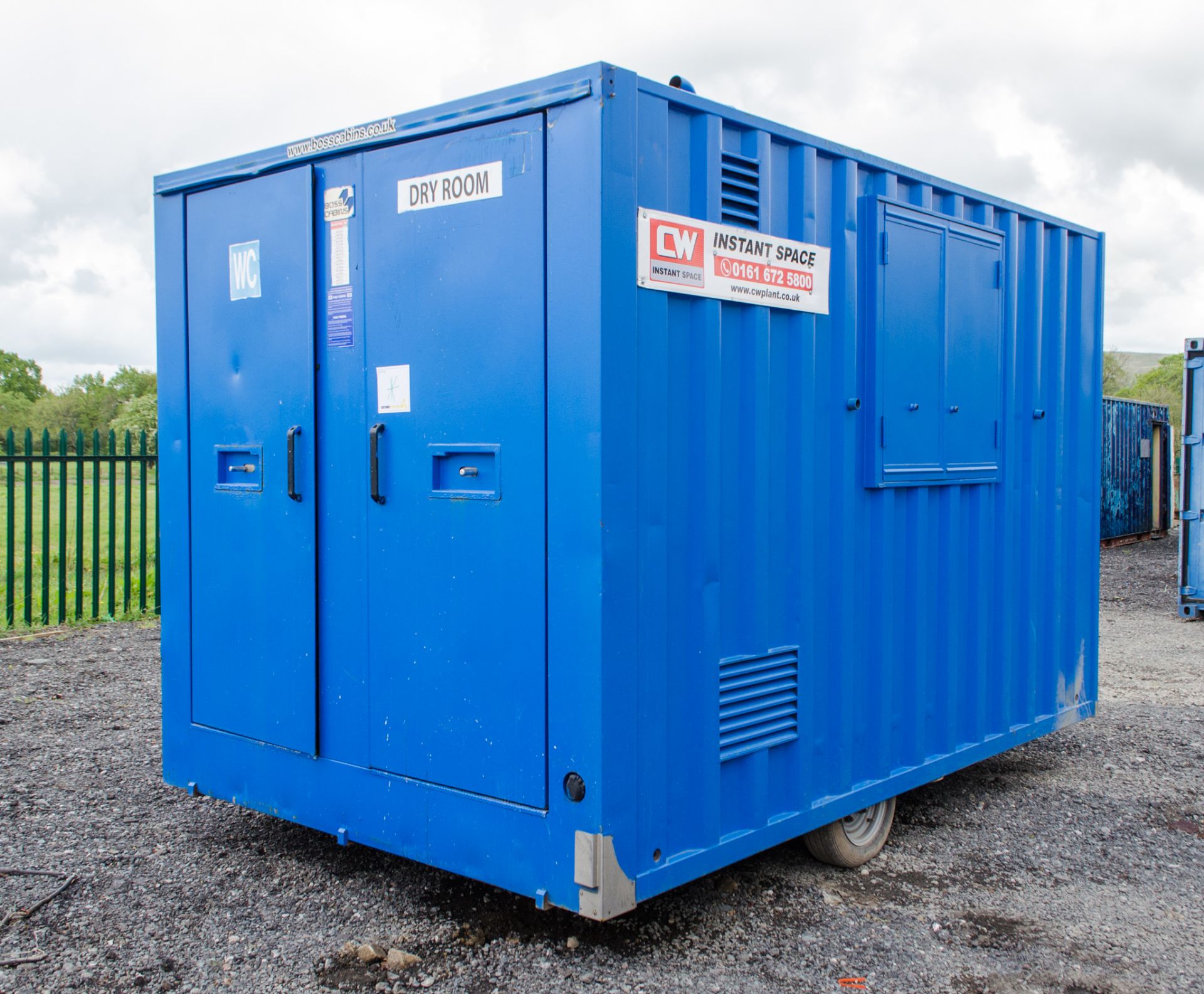Boss Cabins 12 ft x 8 ft steel anti vandal mobile welfare unit Comprising of: Canteen, toilet & - Image 3 of 9