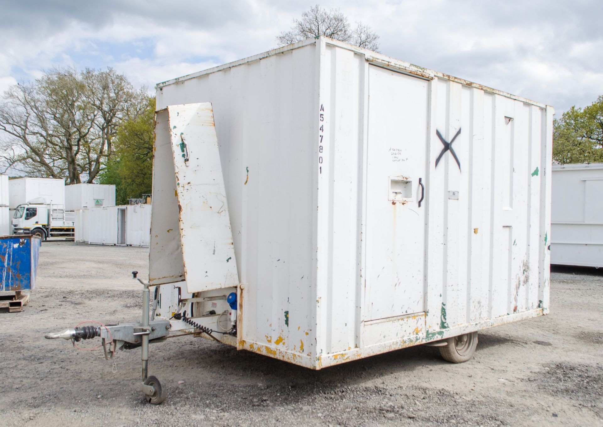 Groundhog 12 ft x 8 ft steel anti vandal mobile welfare unit Comprising of: Canteen, toilet &