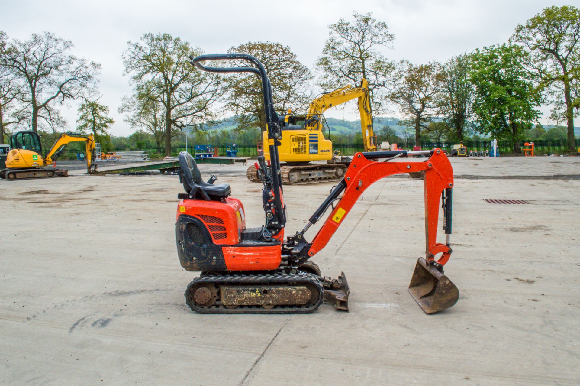 Kubota K008-3 0.8 tonne rubber tracked micro excavator Year: 2018 S/N: 31134 Recorded Hours: 623 - Image 8 of 20
