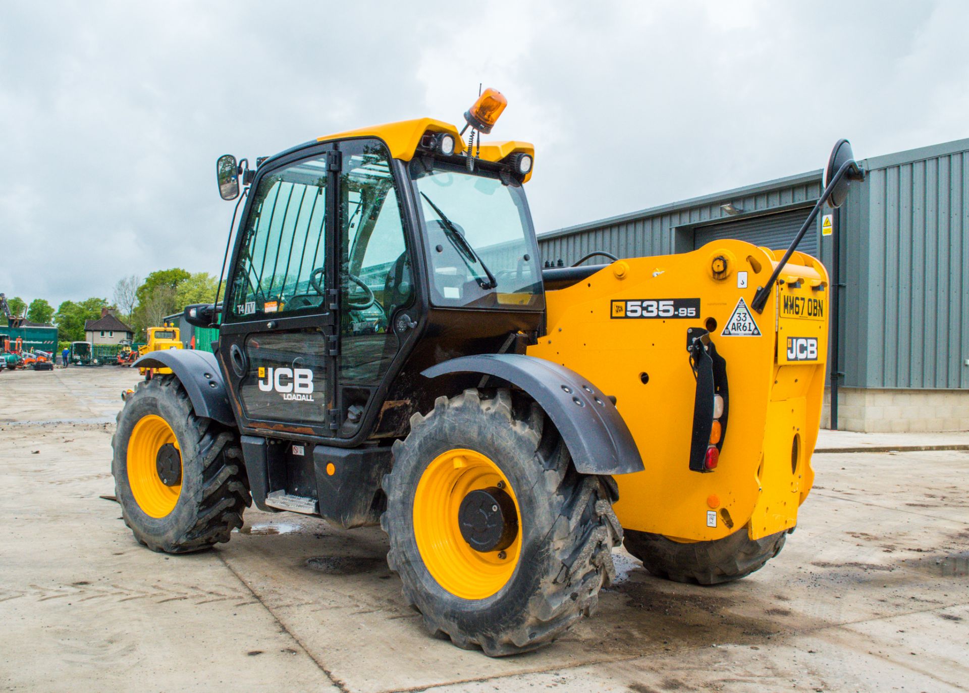 JCB 535-95 9.5 metre telescopic handler  Year: 2017 - Image 4 of 27