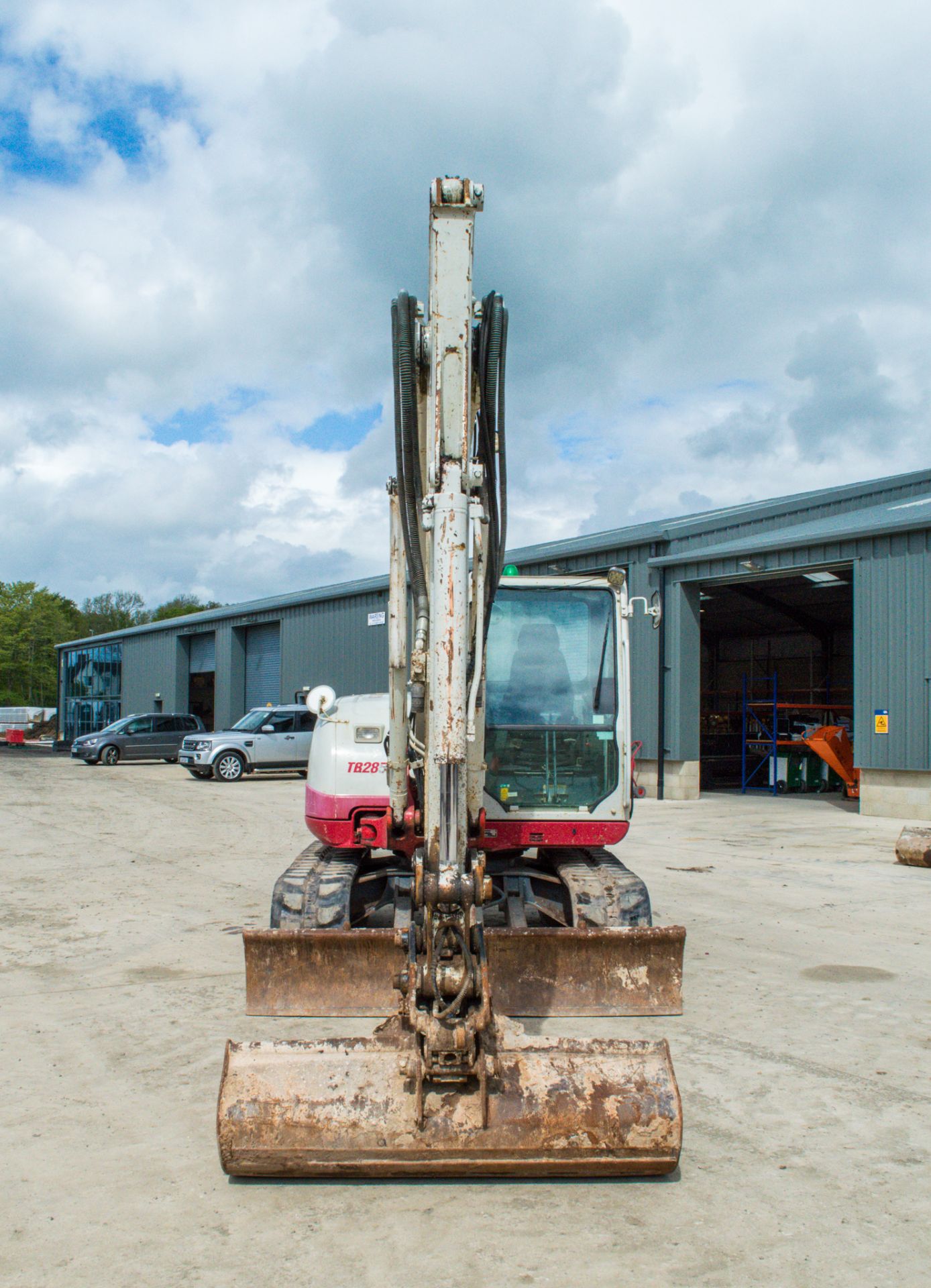 Takeuchi TB285 8 tonne rubber tracked midi excavator Year: 2012 S/N: 185000528 Recorded hours: 10512 - Image 5 of 19