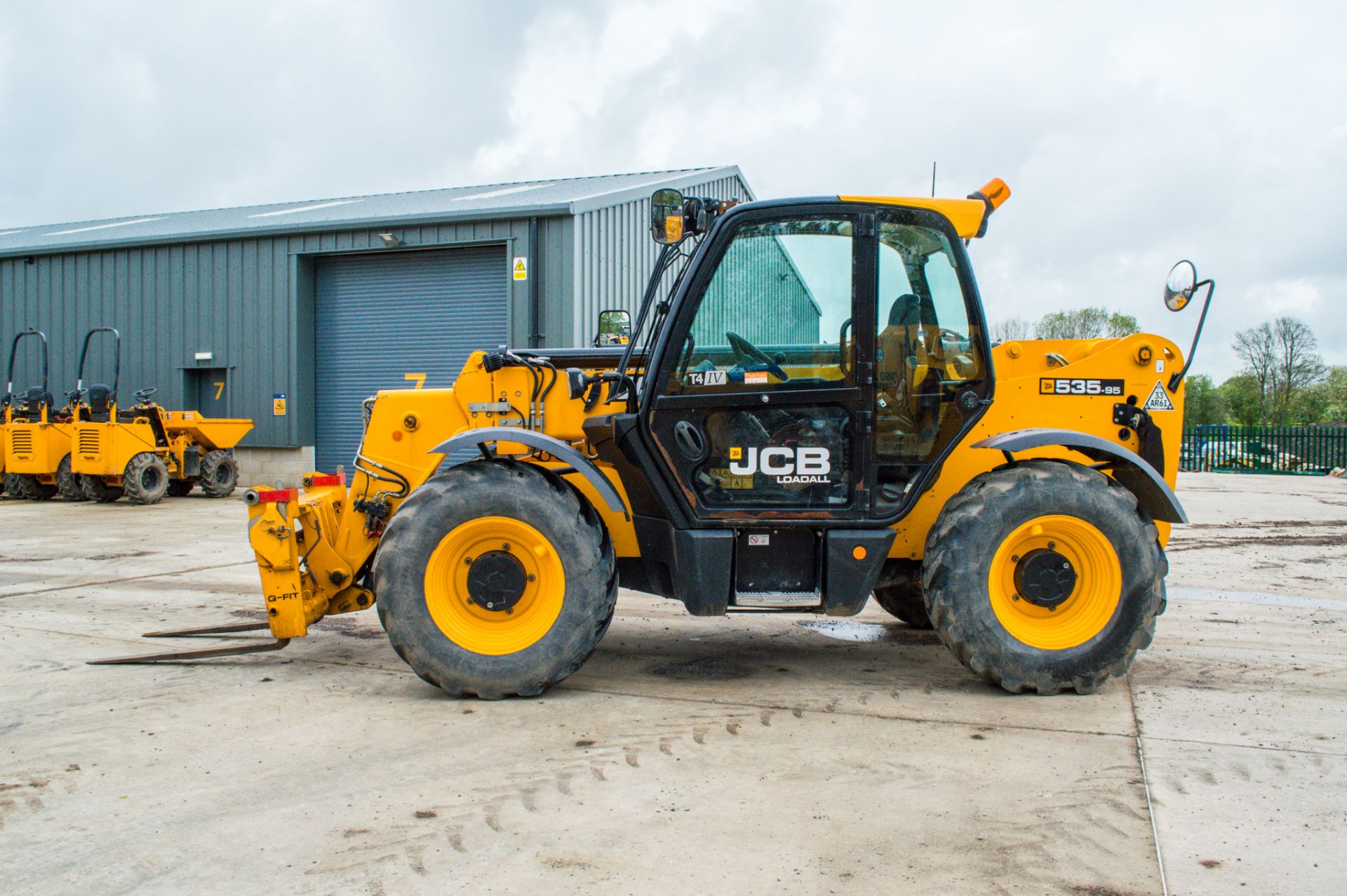 JCB 535-95 9.5 metre telescopic handler  Year: 2017 - Image 9 of 27