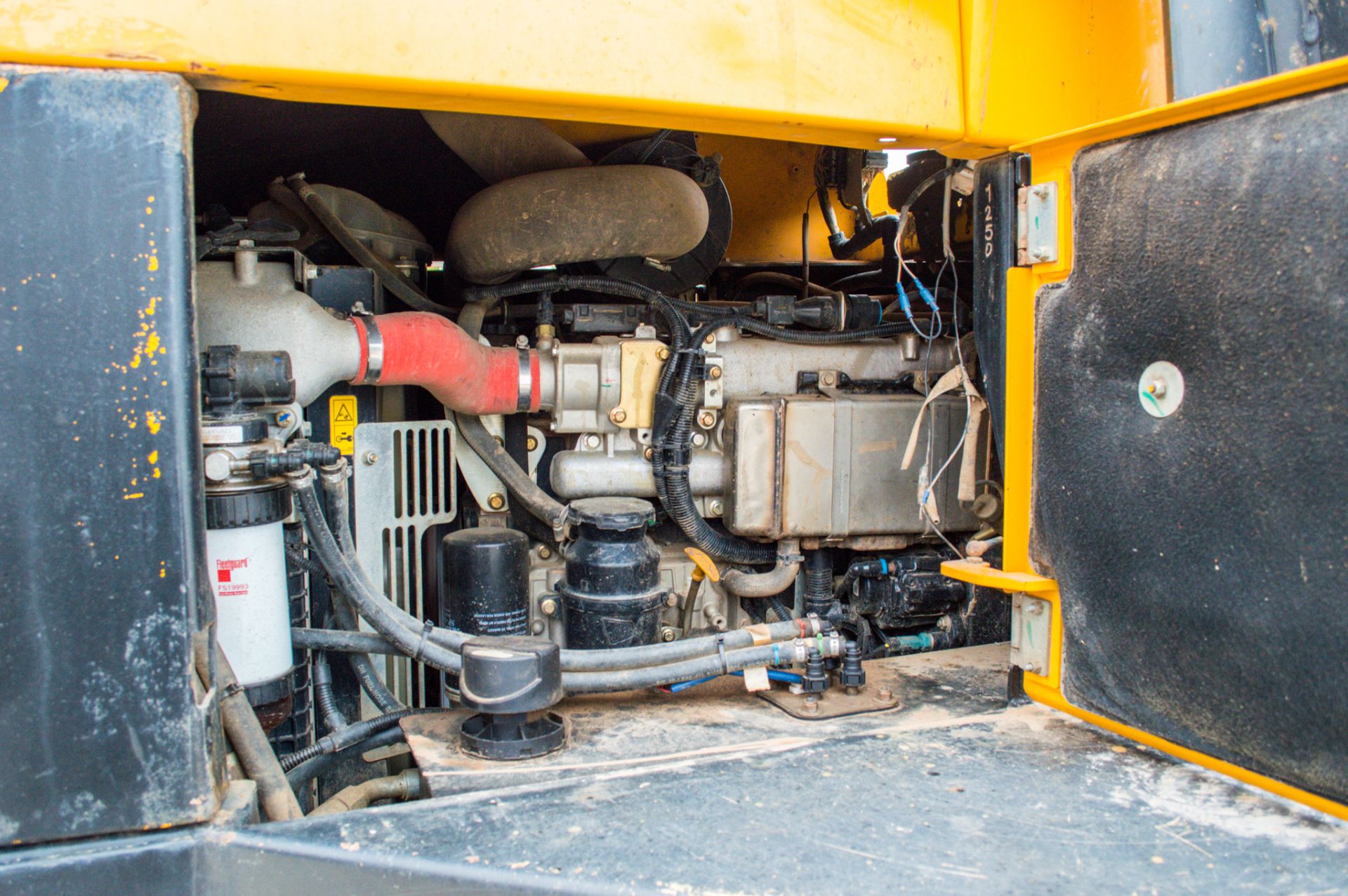 JCB 9T 9 tonne straight skip dumper - Image 17 of 22