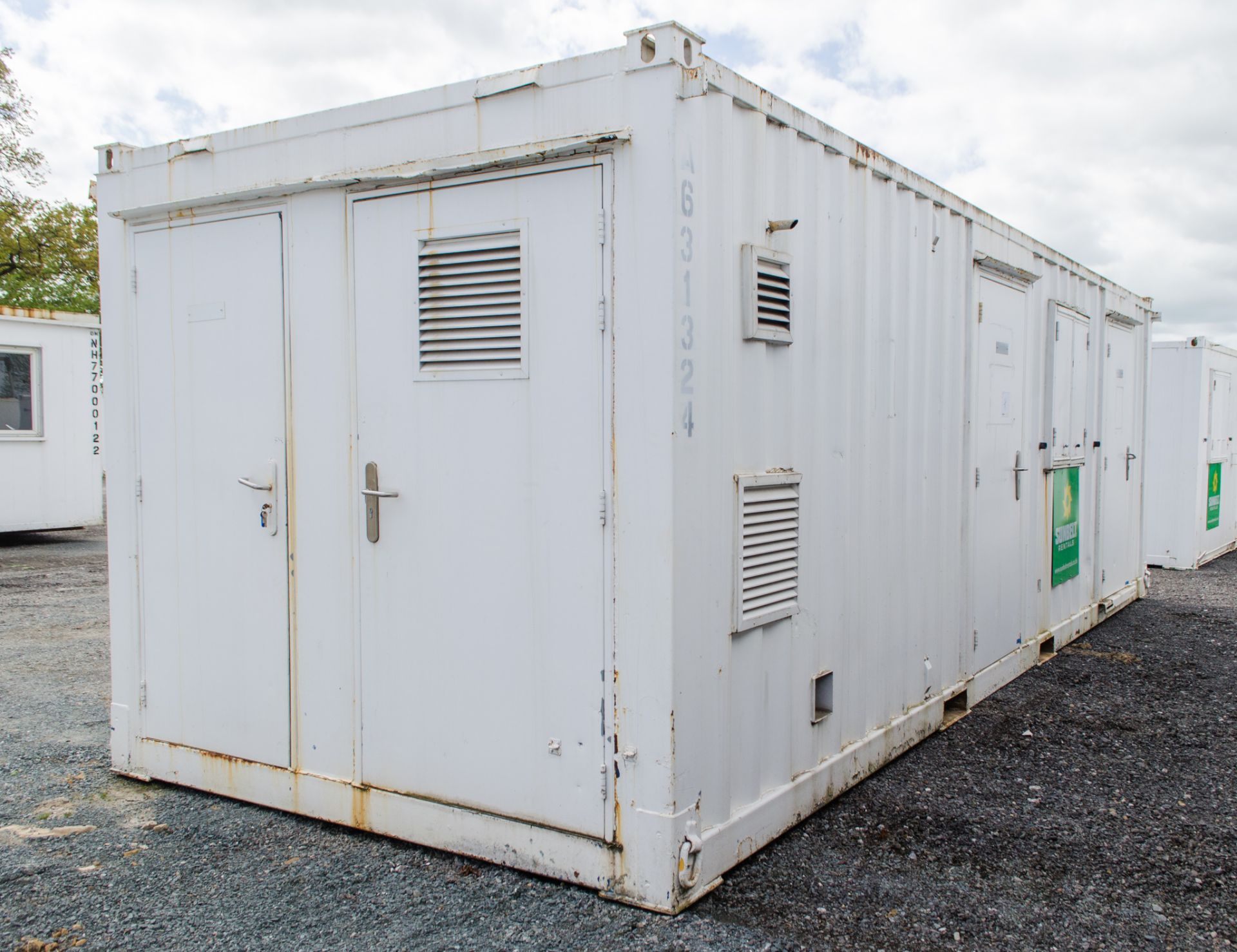 24 ft x 9 ft steel anti vandal welfare site unit Comprising of: Canteen, drying room, office, toilet - Image 2 of 11