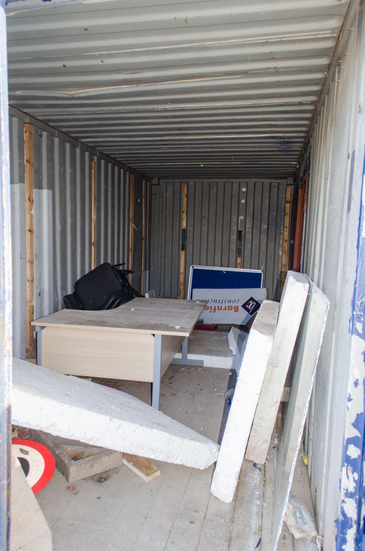 20 ft x 8 ft steel shipping container c/w side door & window SC597 - Image 5 of 5