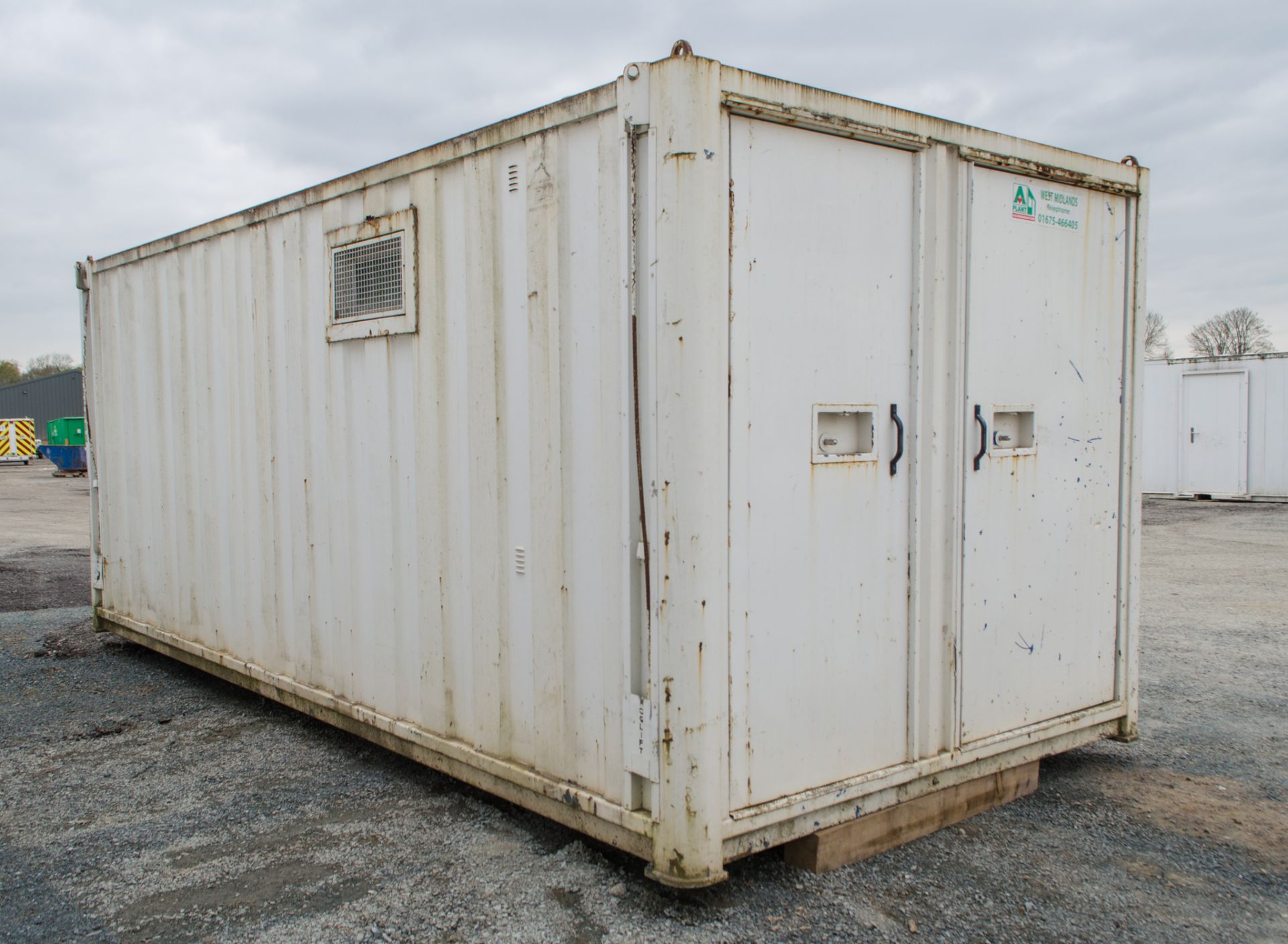 21 ft x 9 ft steel anti vandal welfare site unit Comprising of canteen, changing room, toilet & - Image 3 of 12