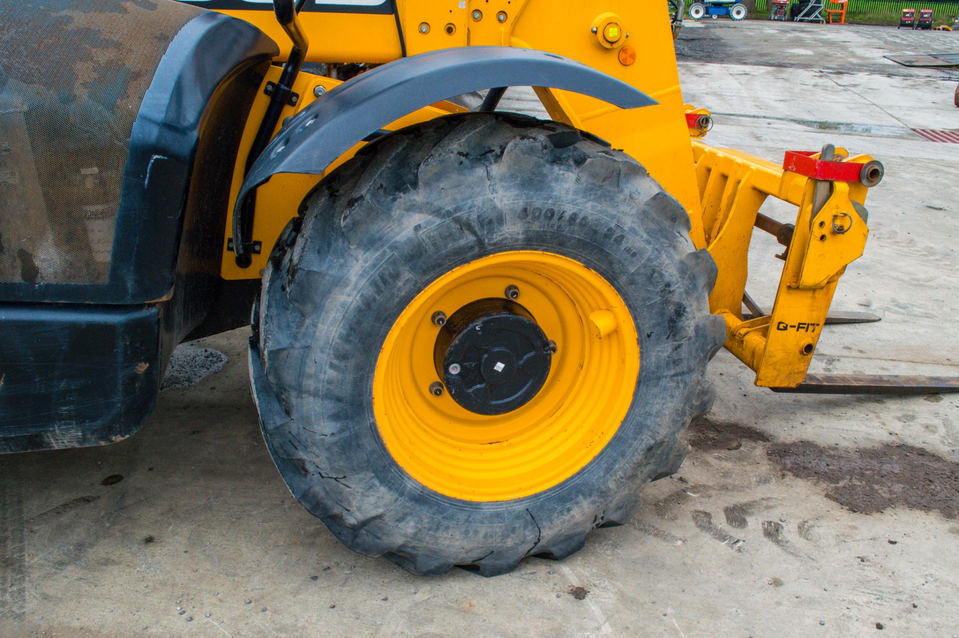 JCB 535-95 9.5 metre telescopic handler  Year: 2017 - Image 13 of 27