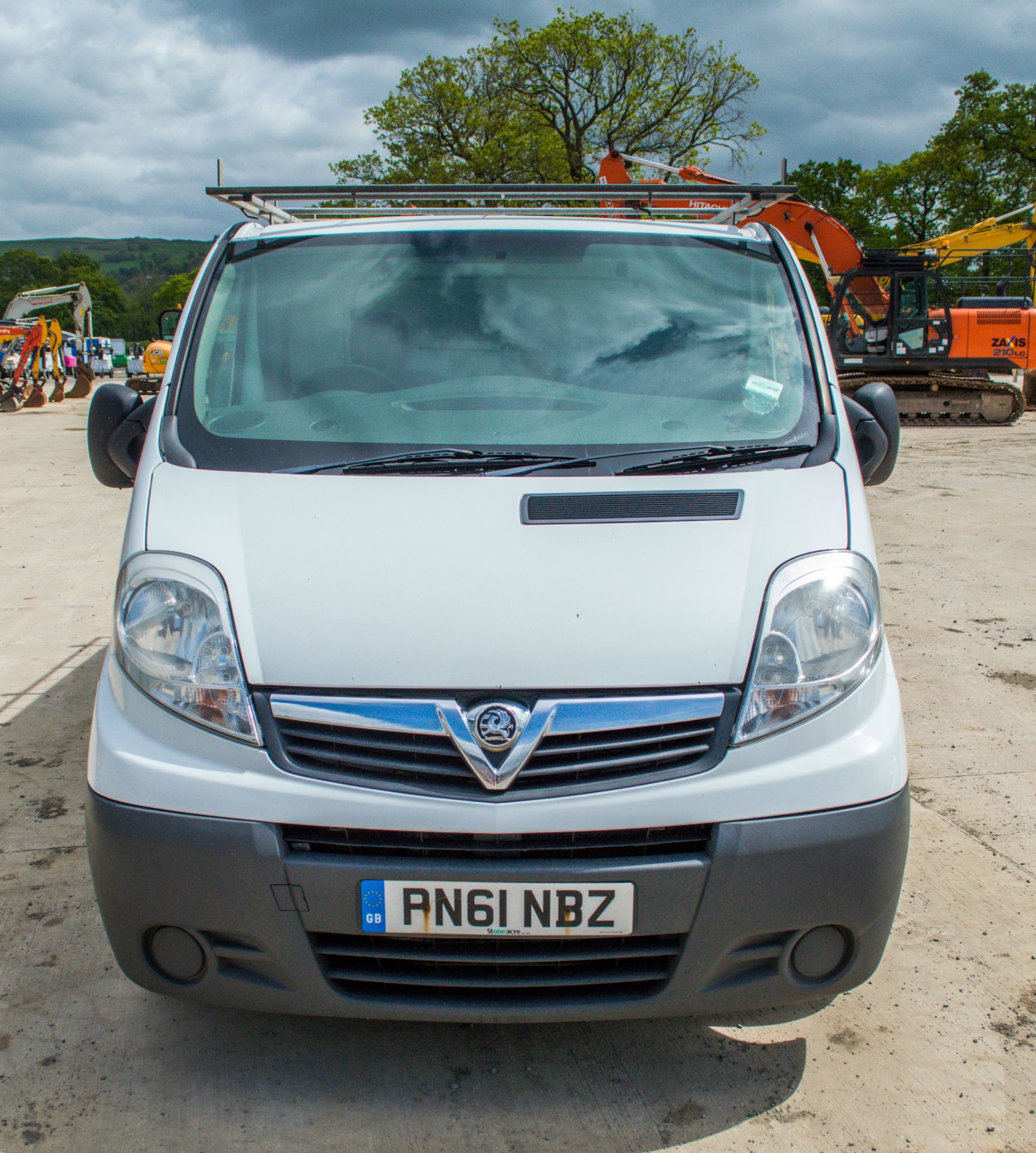 Vauxhall Vivaro 2900 2.0 CDTI 113 LWB panel van - Image 5 of 26