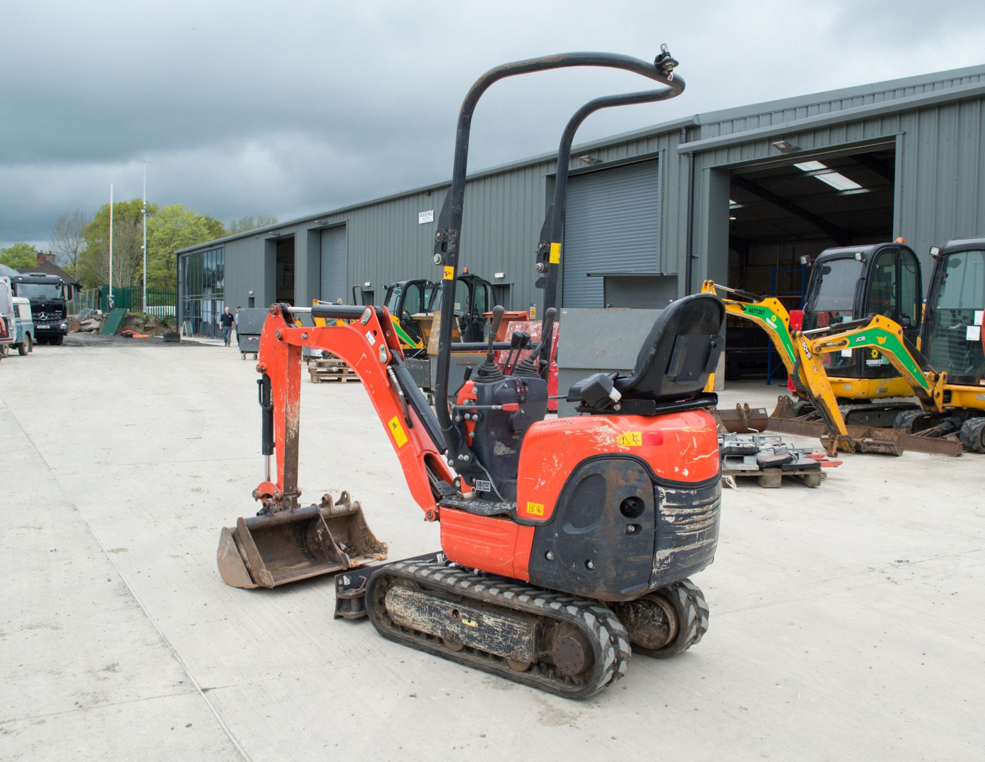 Kubota K008-3 0.8 tonne rubber tracked micro excavator Year: 2018 S/N: 31059 Recorded Hours: 767 - Image 4 of 20