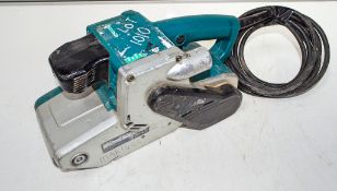 Makita 9404 110v belt sander ** Plug cut off ** MAK1425